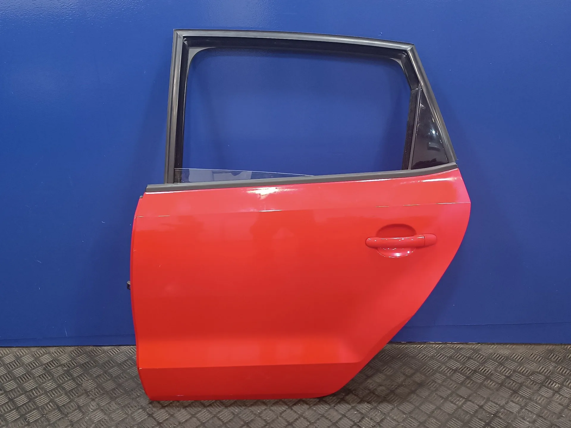 Puerta Trasera Izquierda para Volkswagen Polo (6C1)