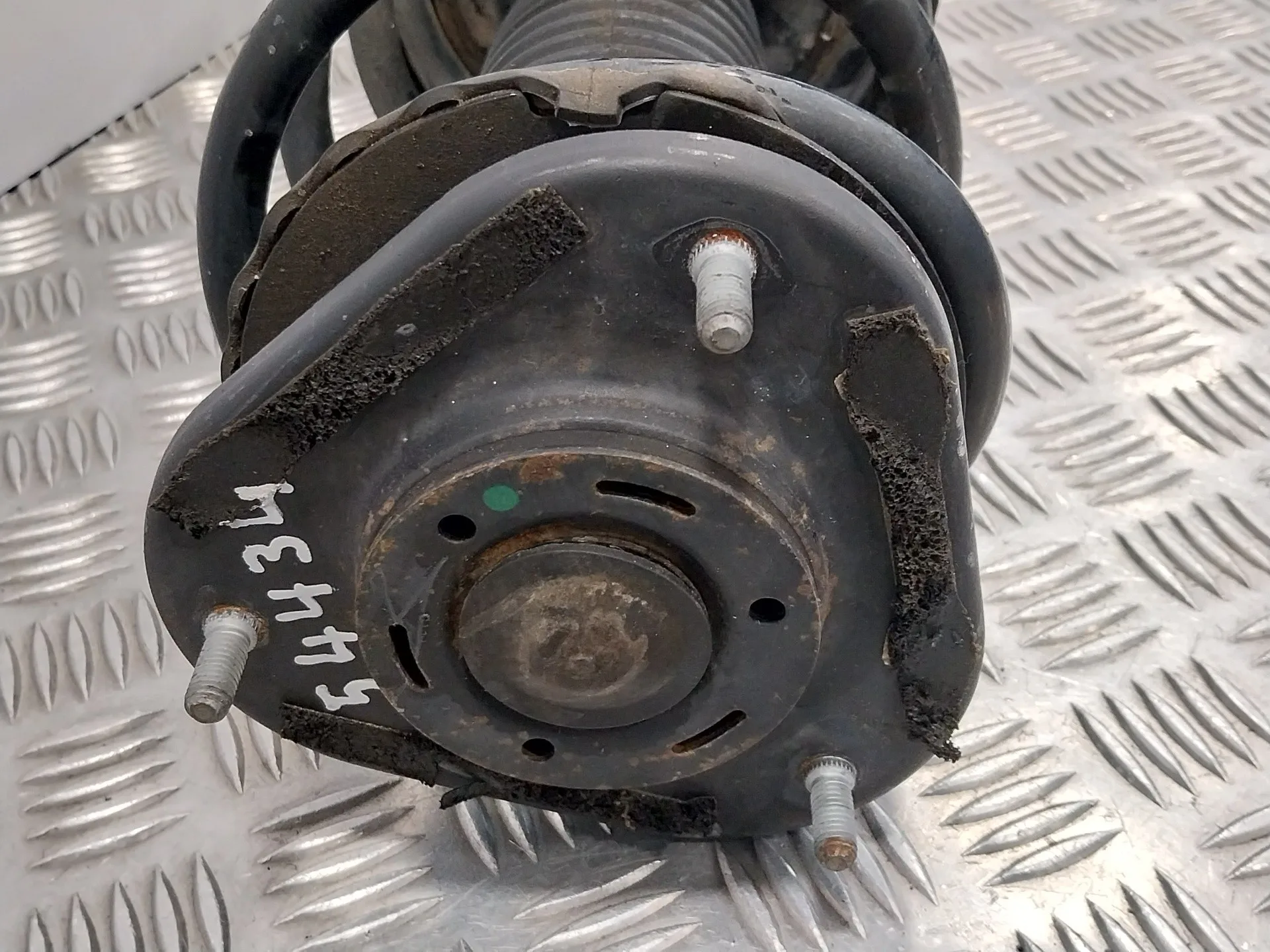 Amortiguador Delantero Izquierdo para Toyota Corolla Verso (R1)