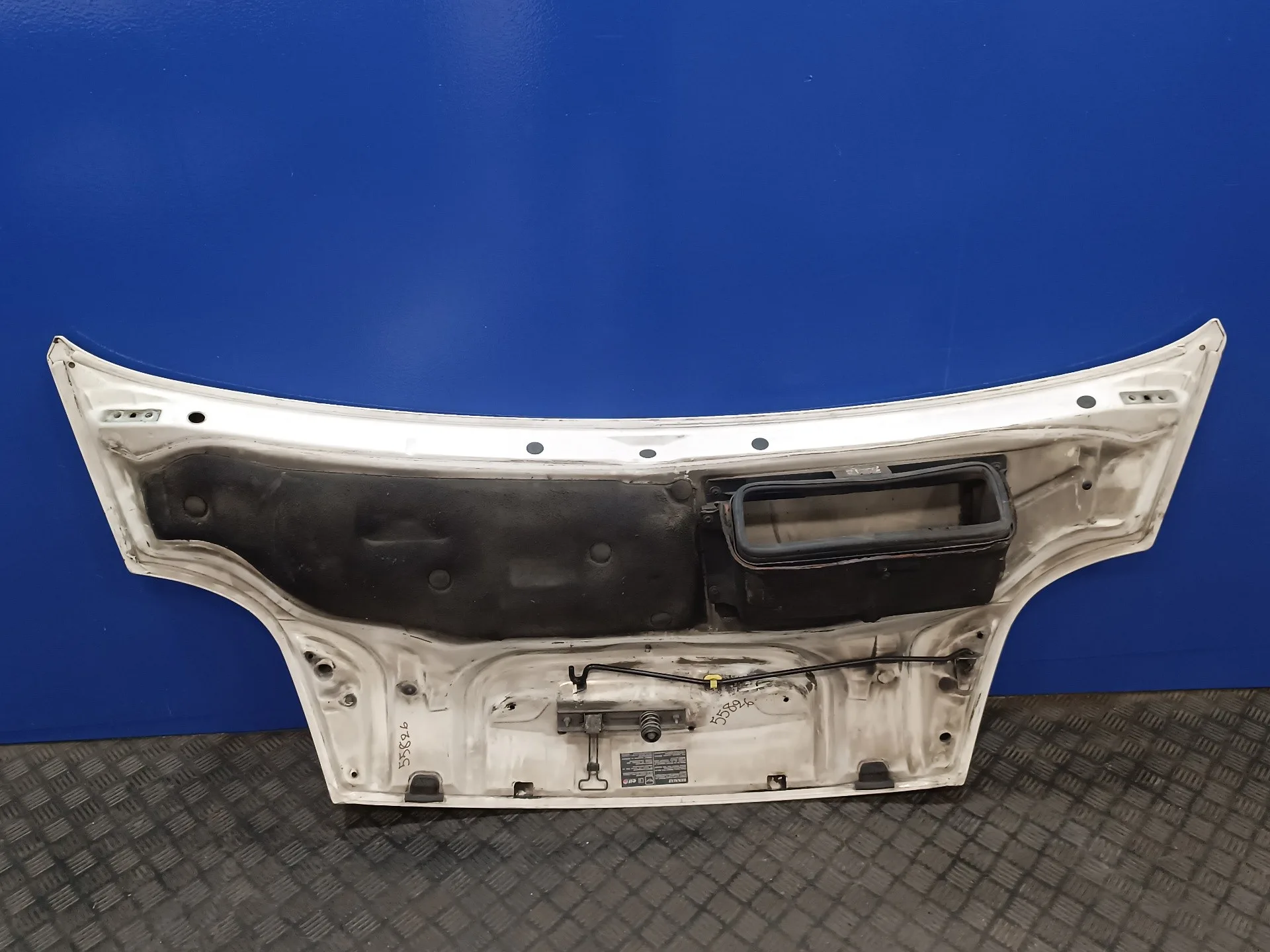 Capot para Renault Trafic Caja Cerrada (Ab 4.01)