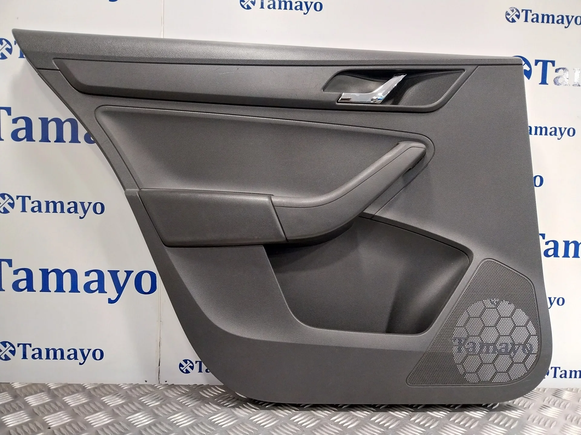 Guarnecido Puerta Trasera Izquierda para Skoda Rapid
