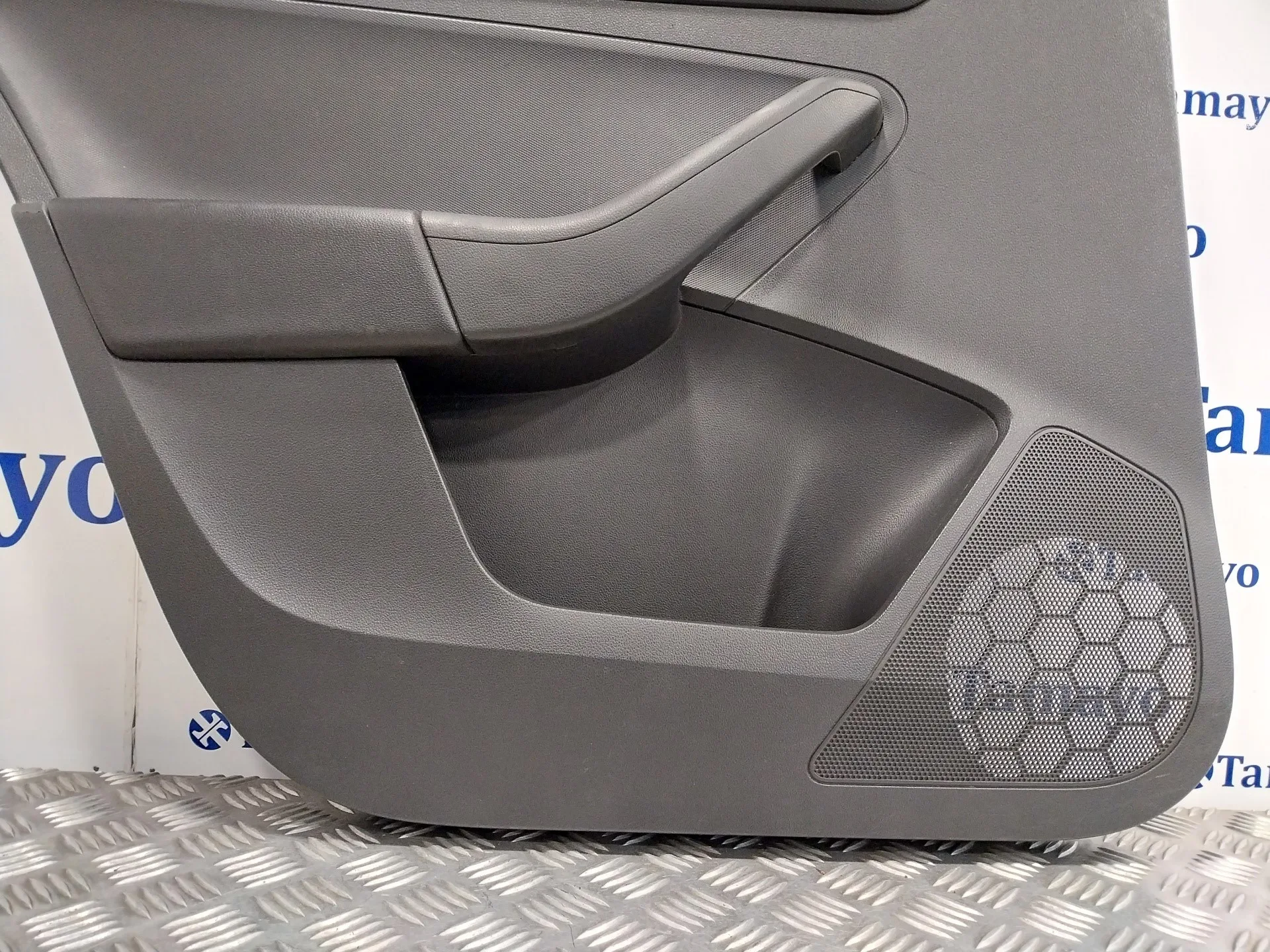 Guarnecido Puerta Trasera Izquierda para Skoda Rapid