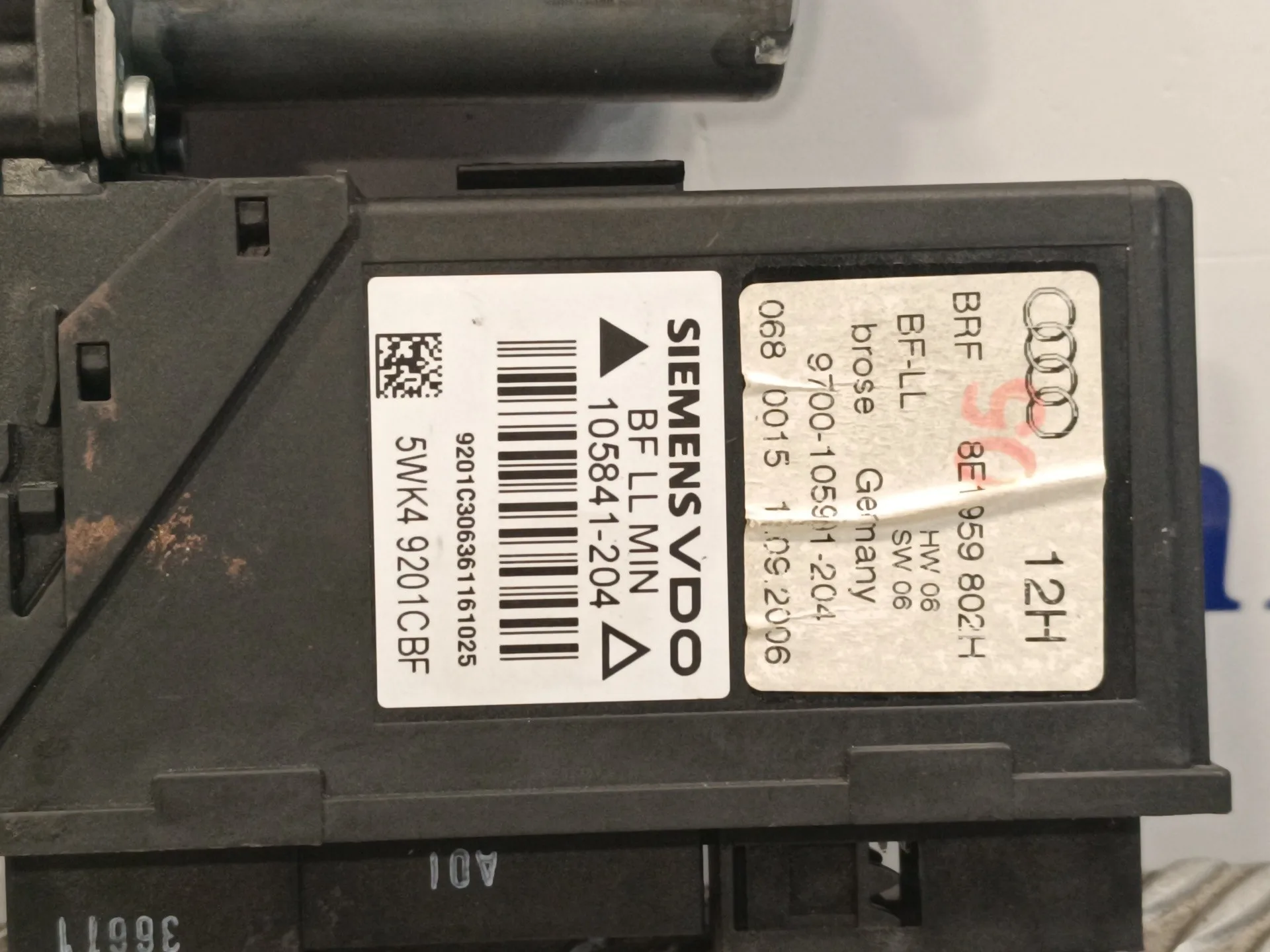 Motor Elevalunas Delantero Derecho para Audi A4 Berlina (8E)