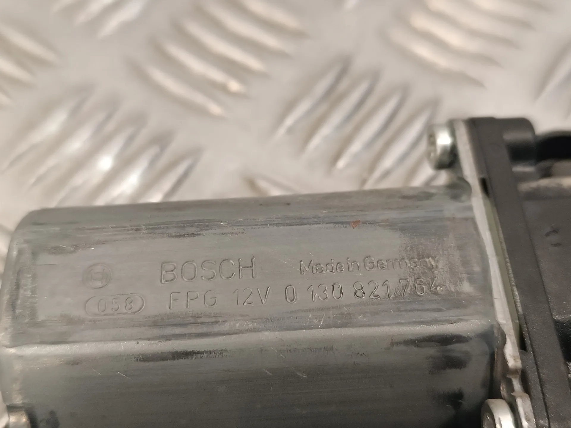Motor Elevalunas Delantero Derecho para Audi A4 Berlina (8E)