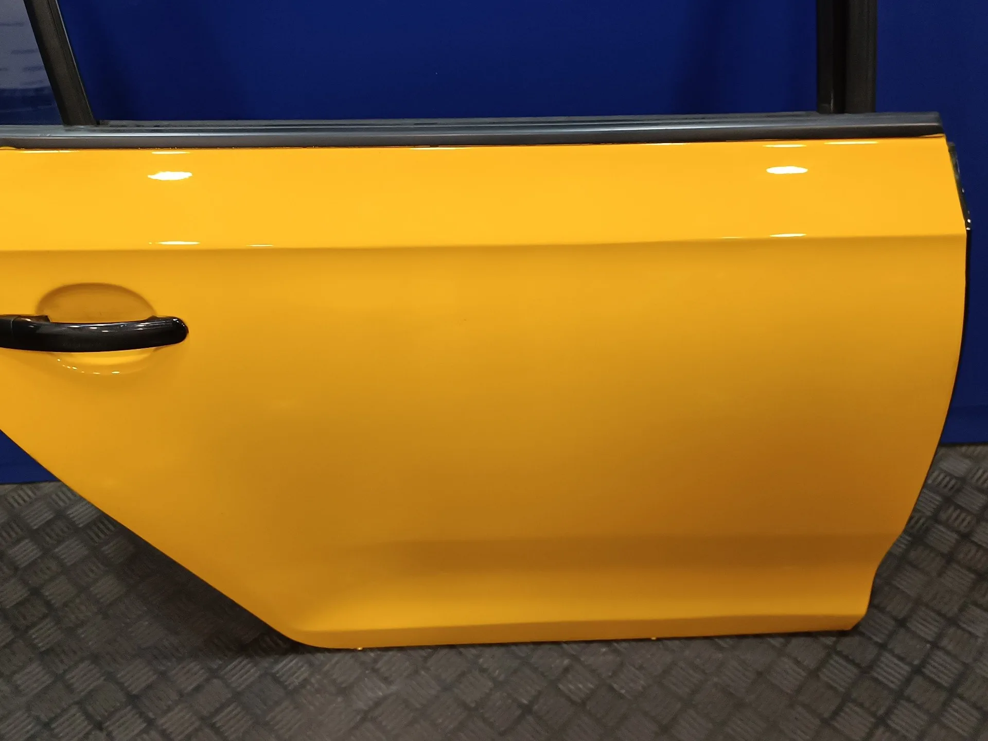 Puerta Trasera Derecha para Skoda Rapid