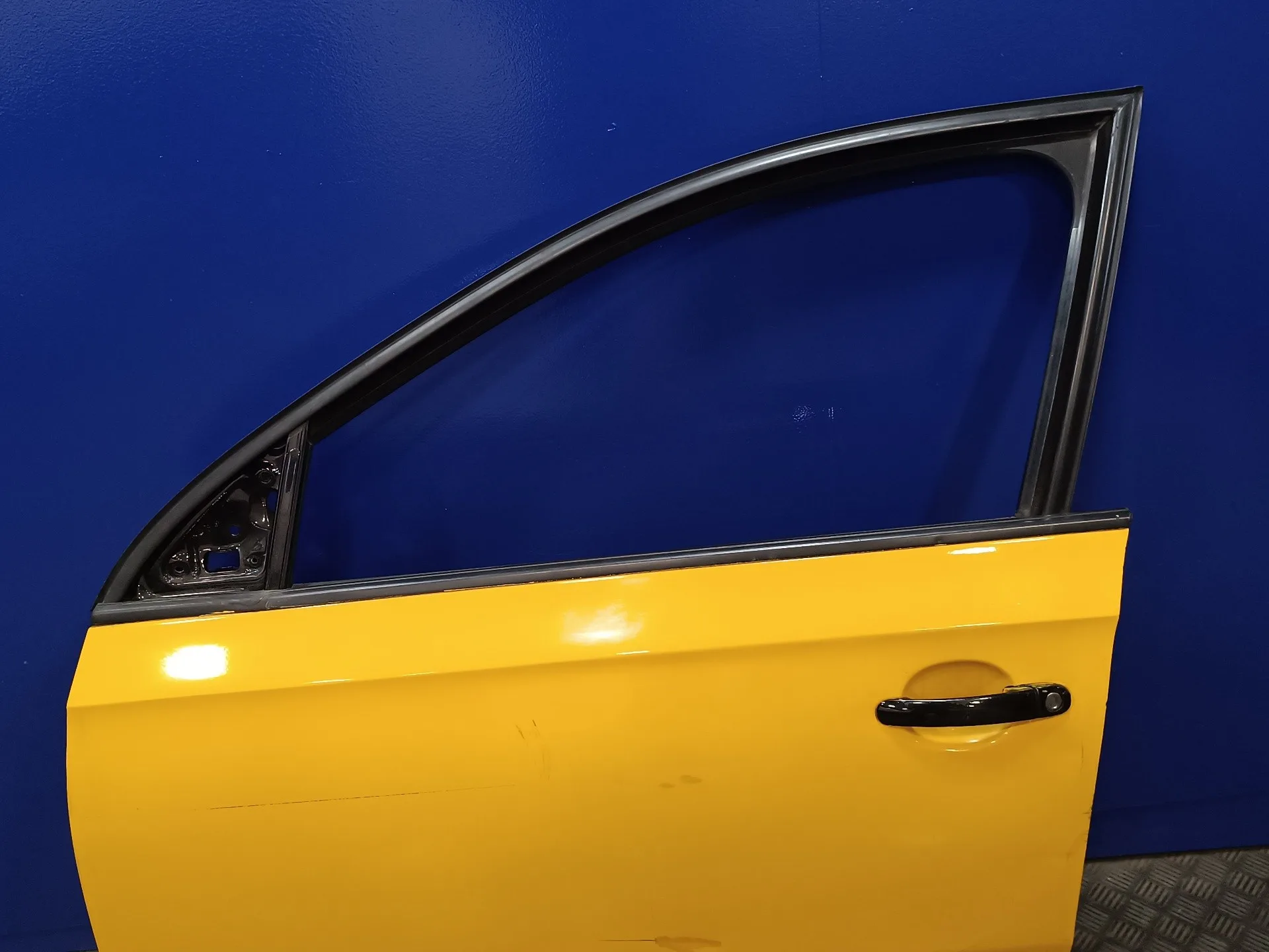 Puerta Delantera Izquierda para Skoda Rapid
