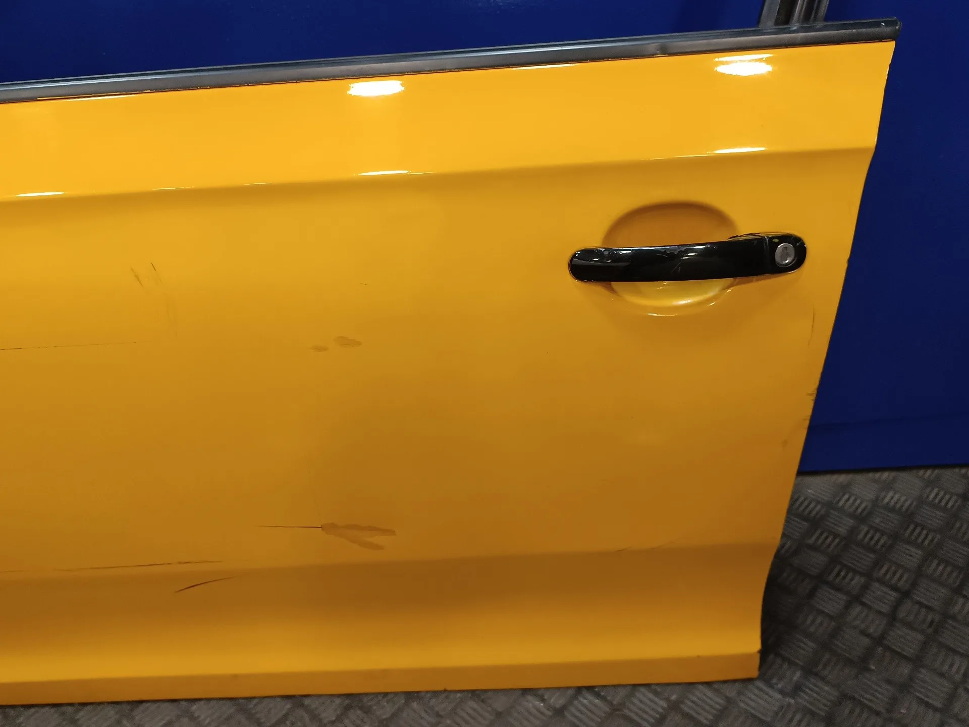 Puerta Delantera Izquierda para Skoda Rapid
