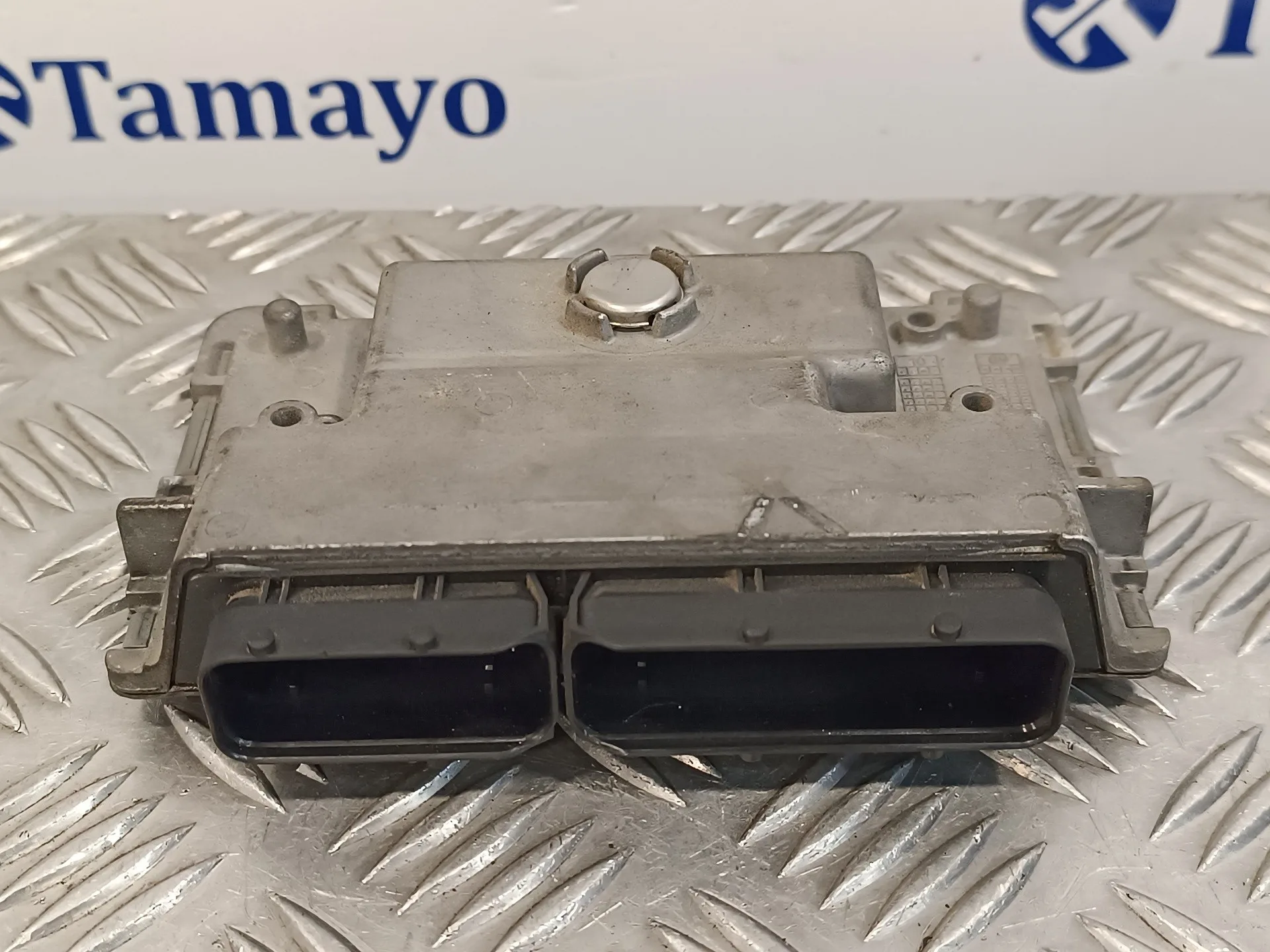 Centralita Motor Uce para Seat Ibiza (6J5)