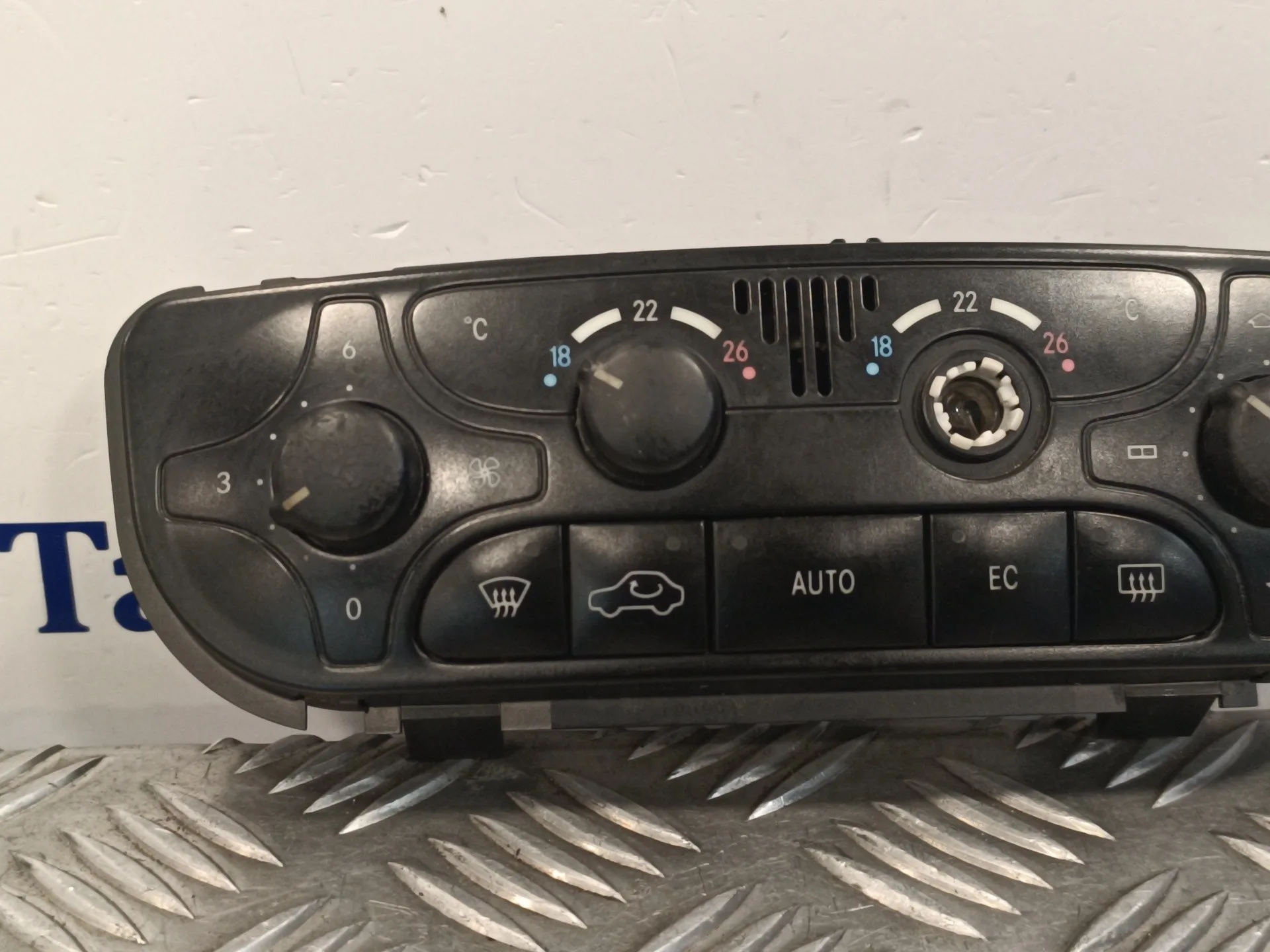 Mando Climatizador para Mercedes-Benz Clase C (W203) Berlina