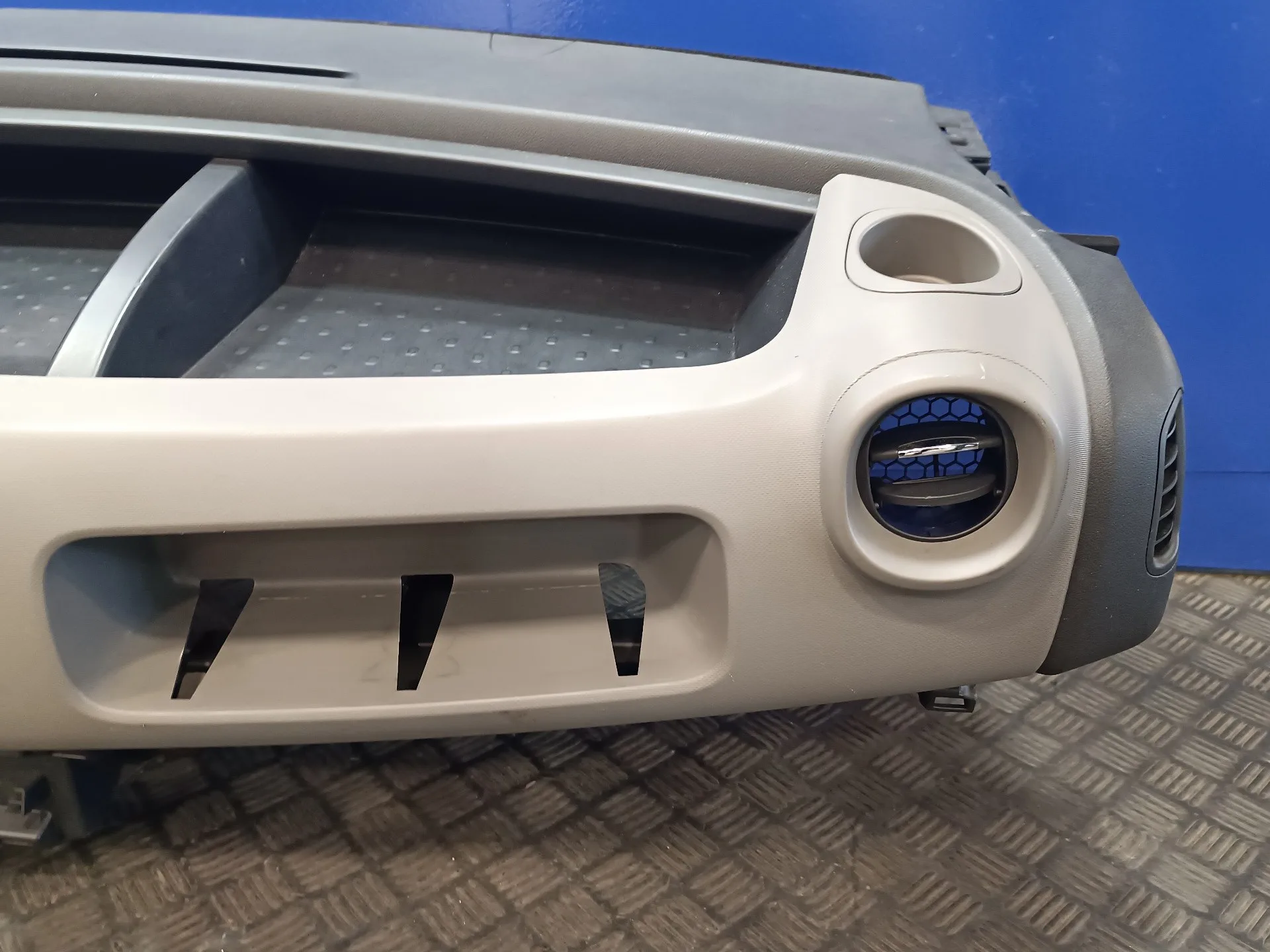 Salpicadero para Renault Trafic Furgon