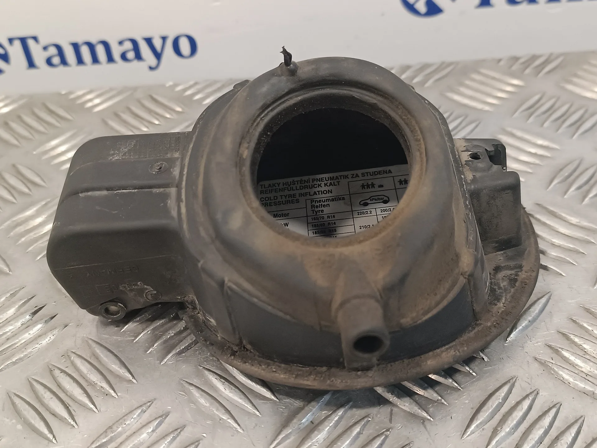 Tapa Exterior Combustible para Skoda Fabia (6Y2/6Y3)