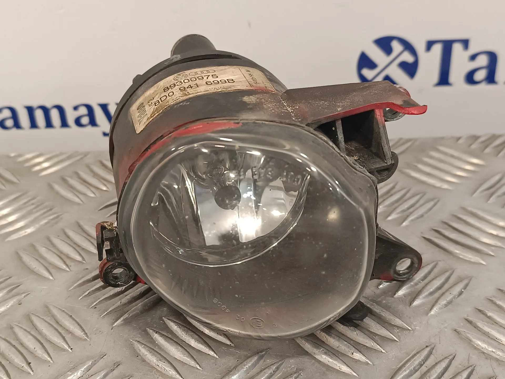 Faro Antiniebla Izquierdo para Audi A4 Avant (B5)
