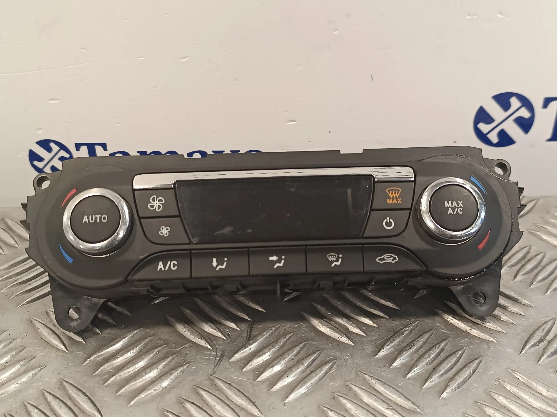 Mando Climatizador para Ford Focus Turn.