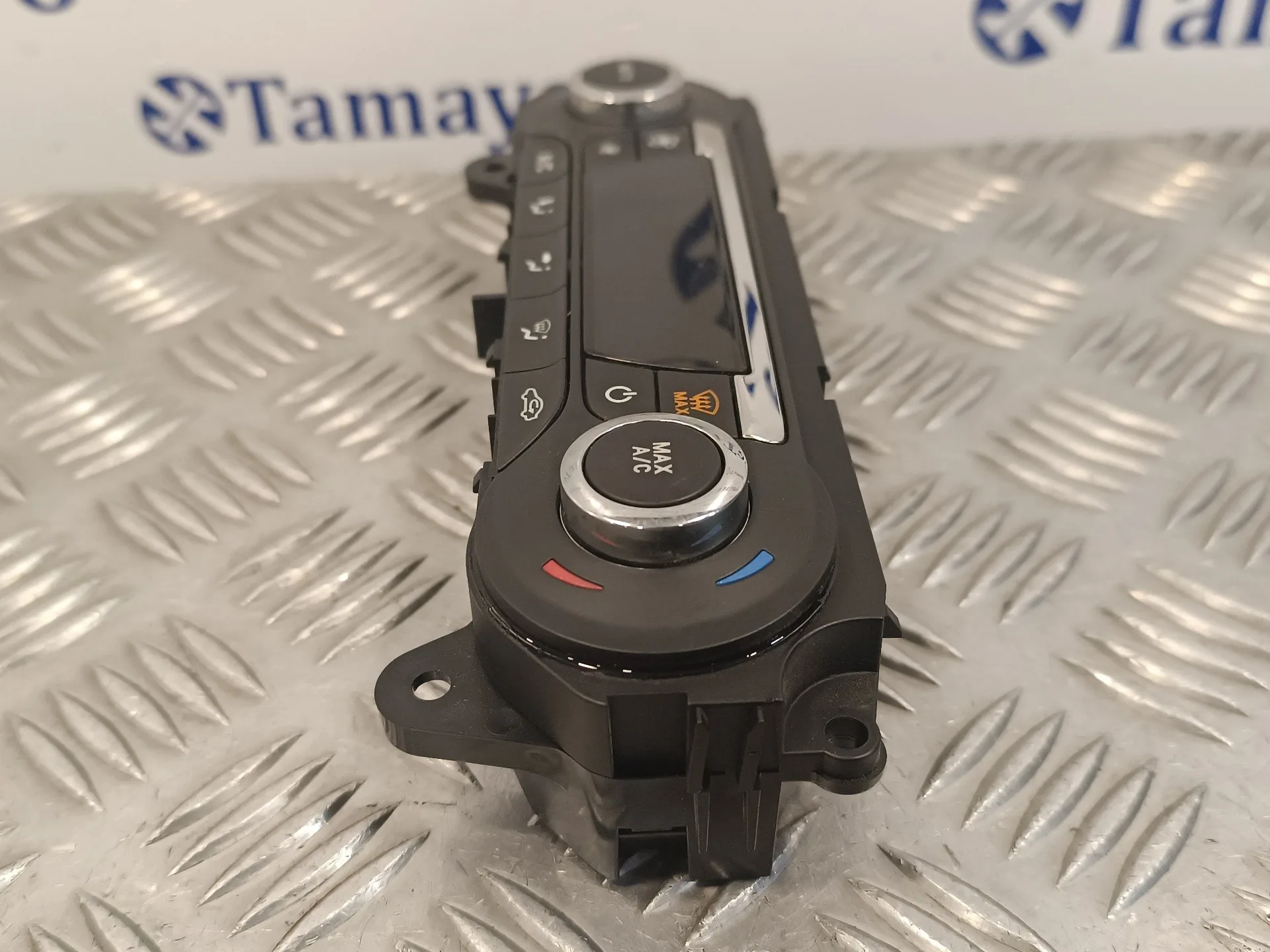 Mando Climatizador para Ford Focus Turn.