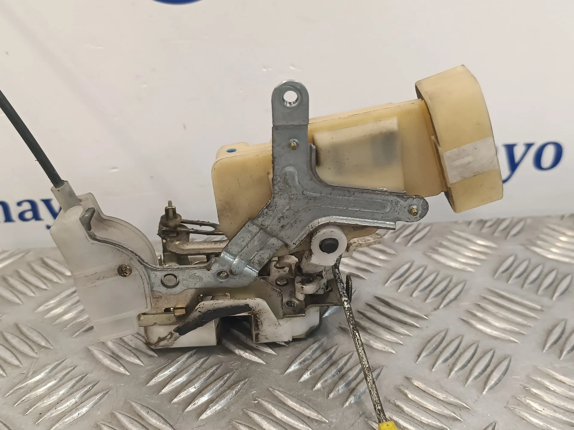 Cerradura Puerta Delantera Izquierda para Toyota Yaris (Ncp1/Nlp1/Scp1)