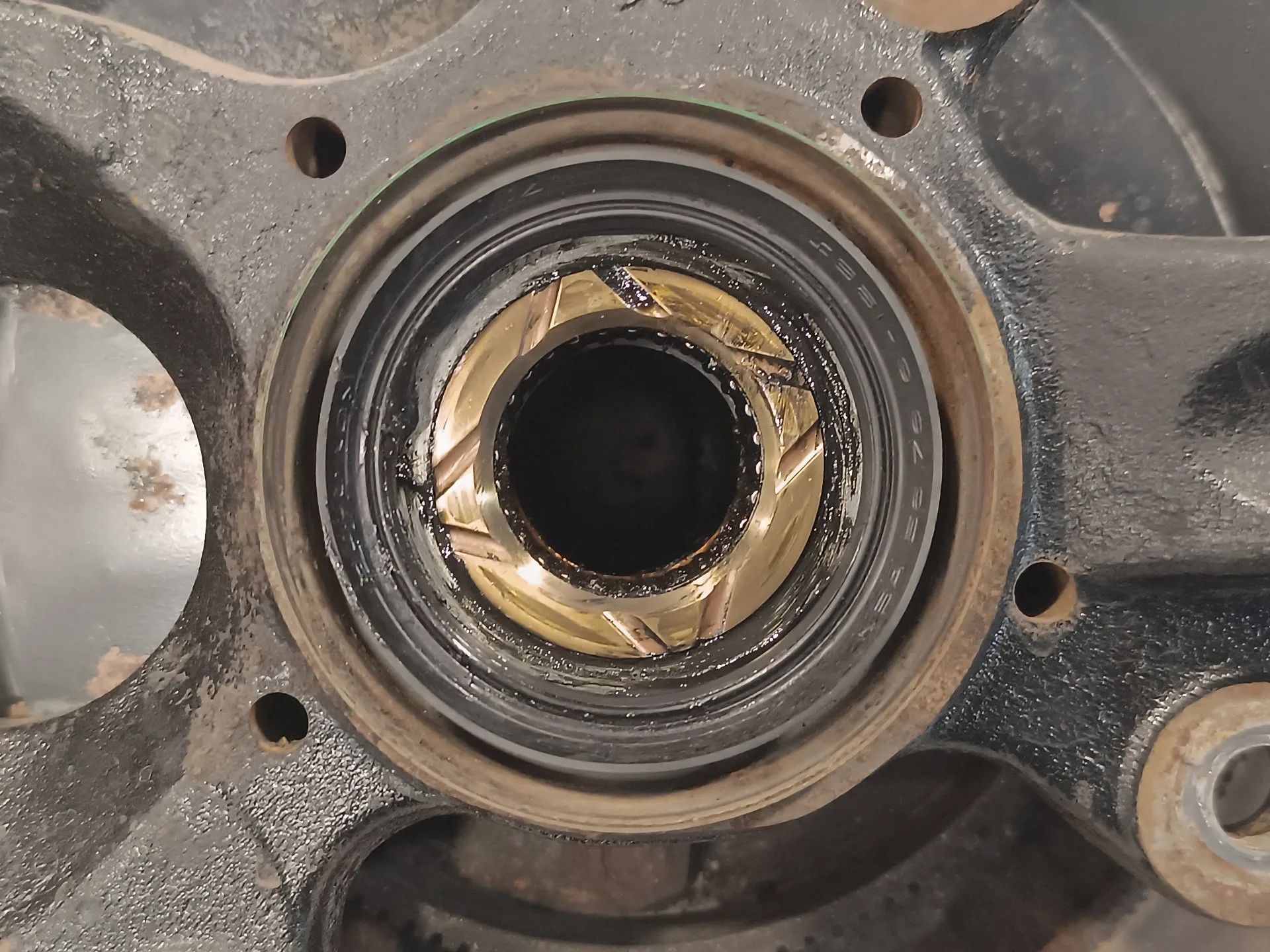 Mangueta Delantera Derecha para Mitsubishi Montero (V20/V40)