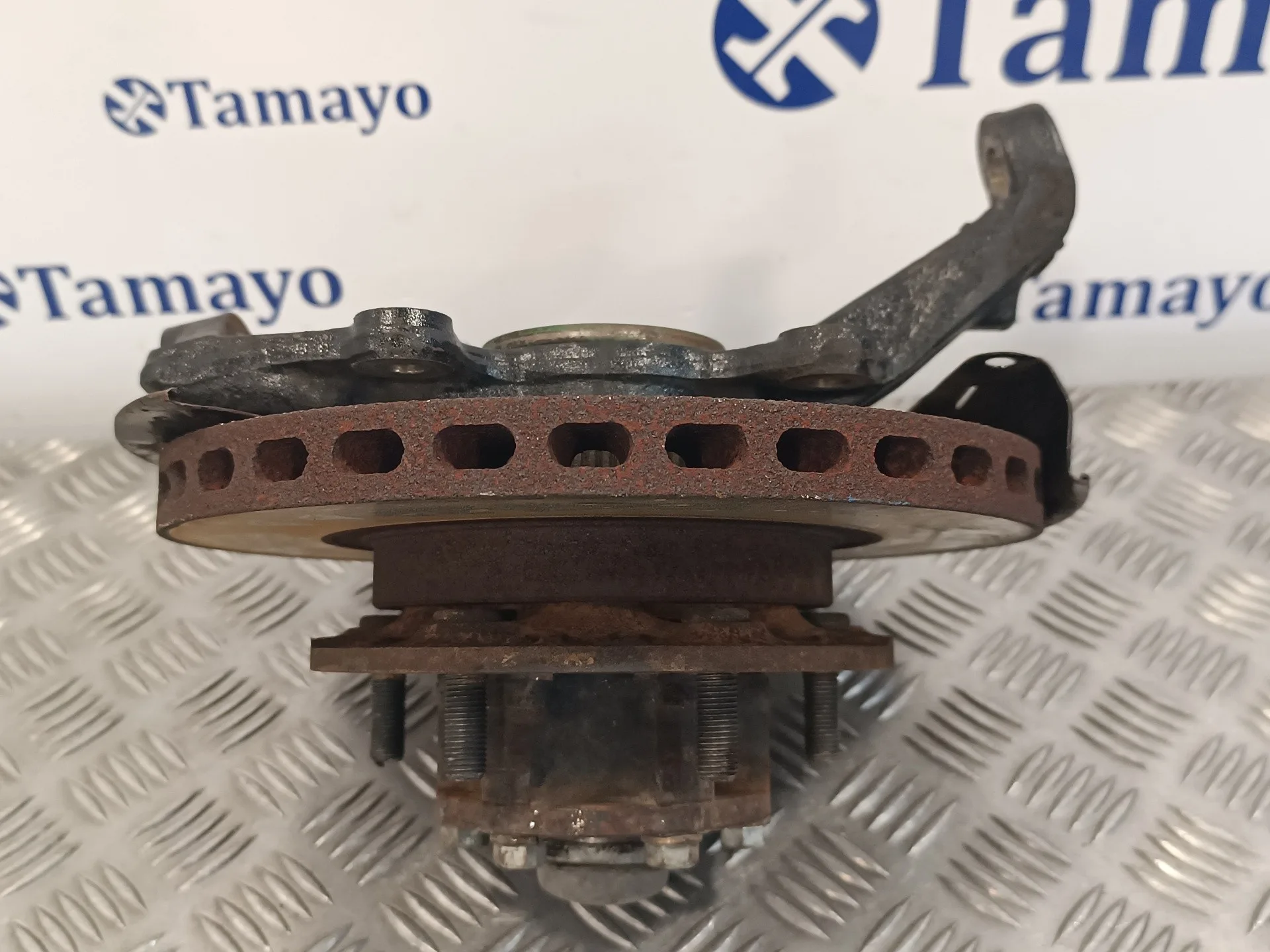 Mangueta Delantera Derecha para Mitsubishi Montero (V20/V40)