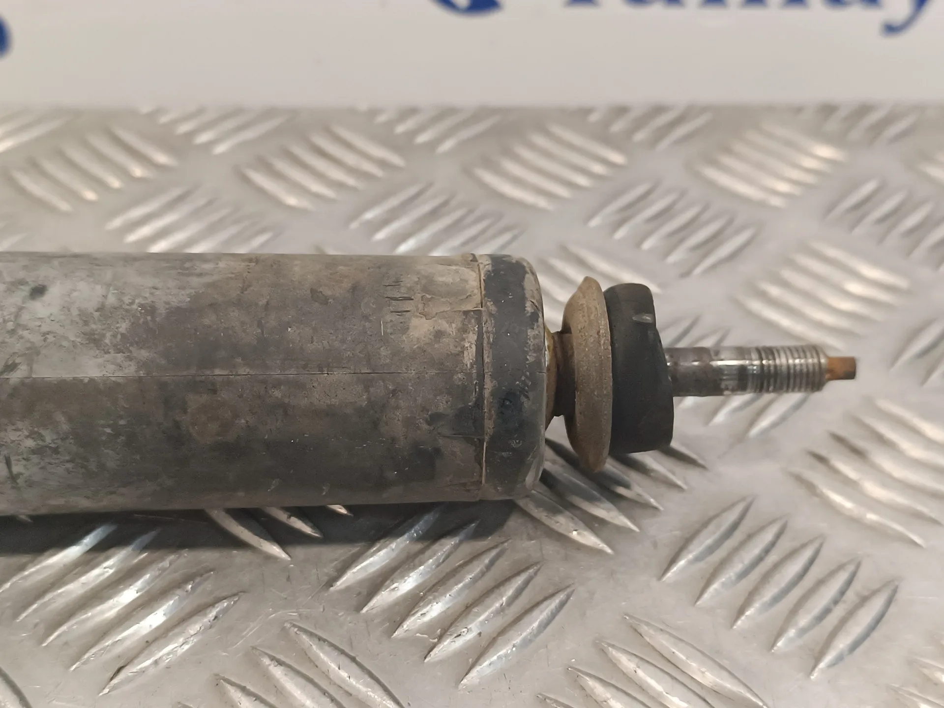 Amortiguador Delantero Izquierdo para Suzuki Jimny Sn (Fj)