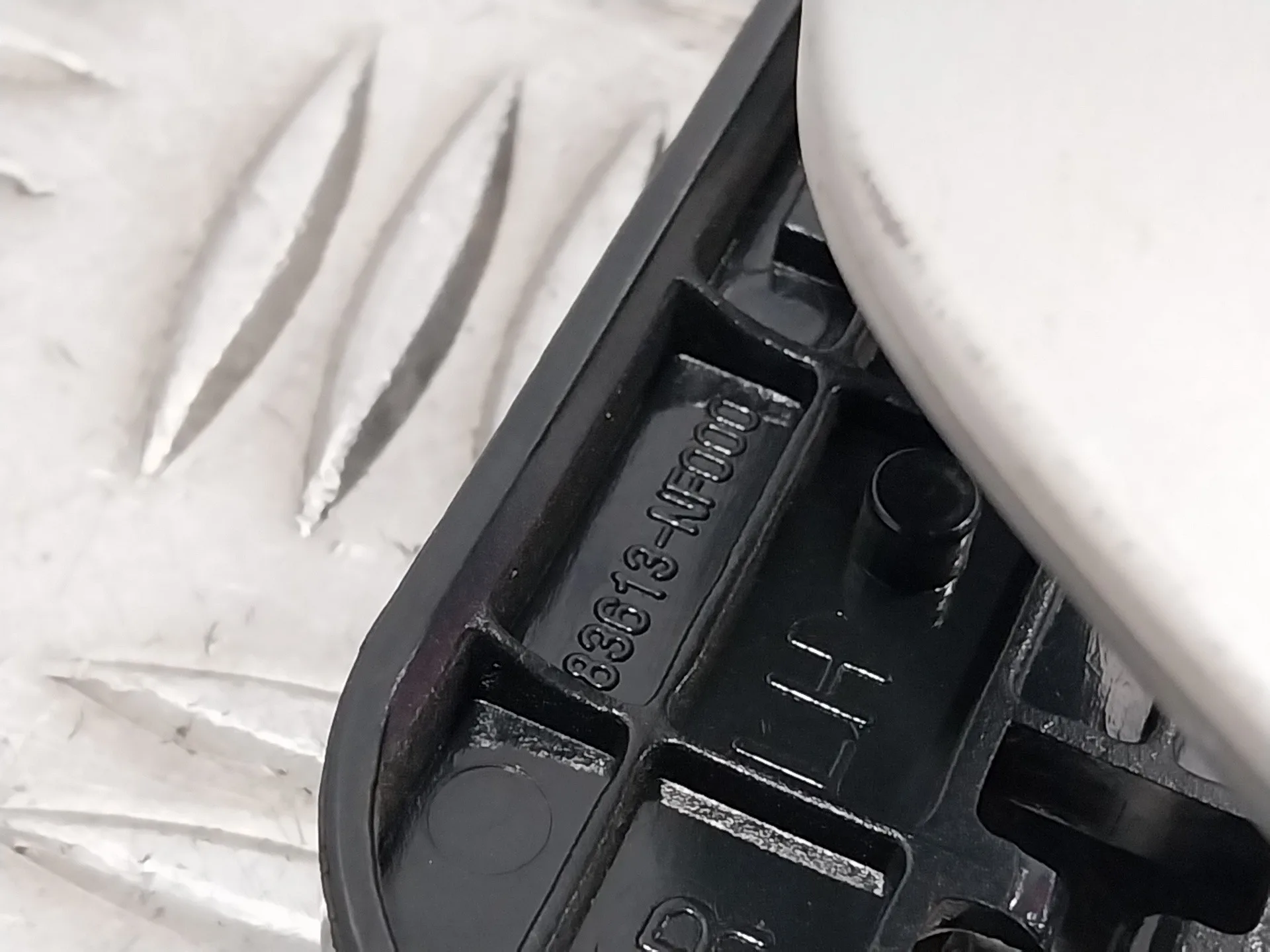 Maneta Interior Trasera Izquierda para Hyundai Sonata (Nf)