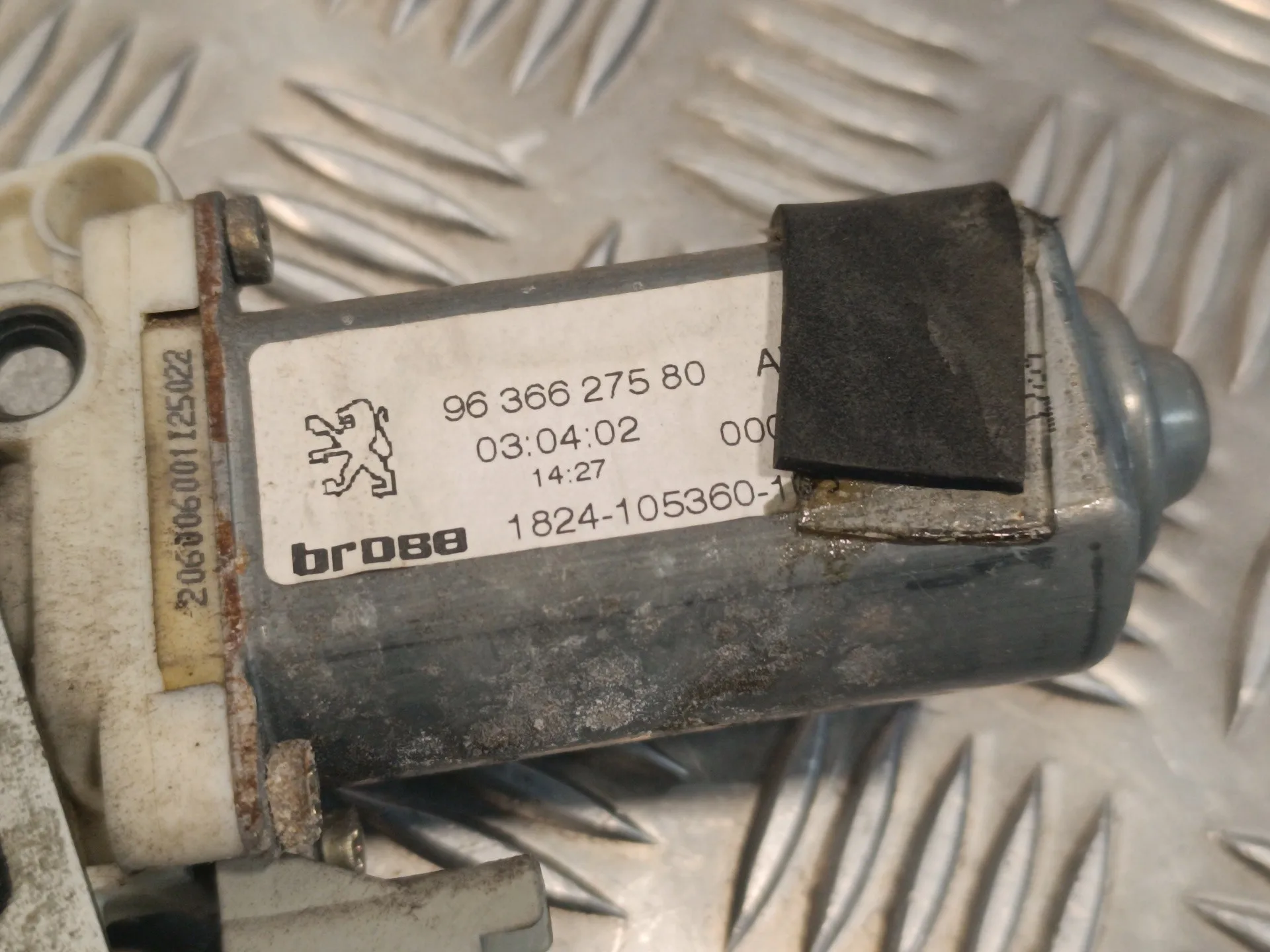 Elevalunas Delantero Derecho para Peugeot 206 Cc