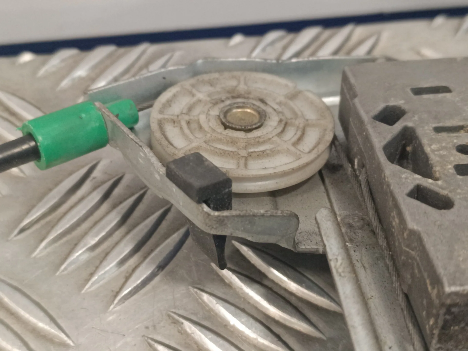 Elevalunas Delantero Derecho para Peugeot 206 Cc