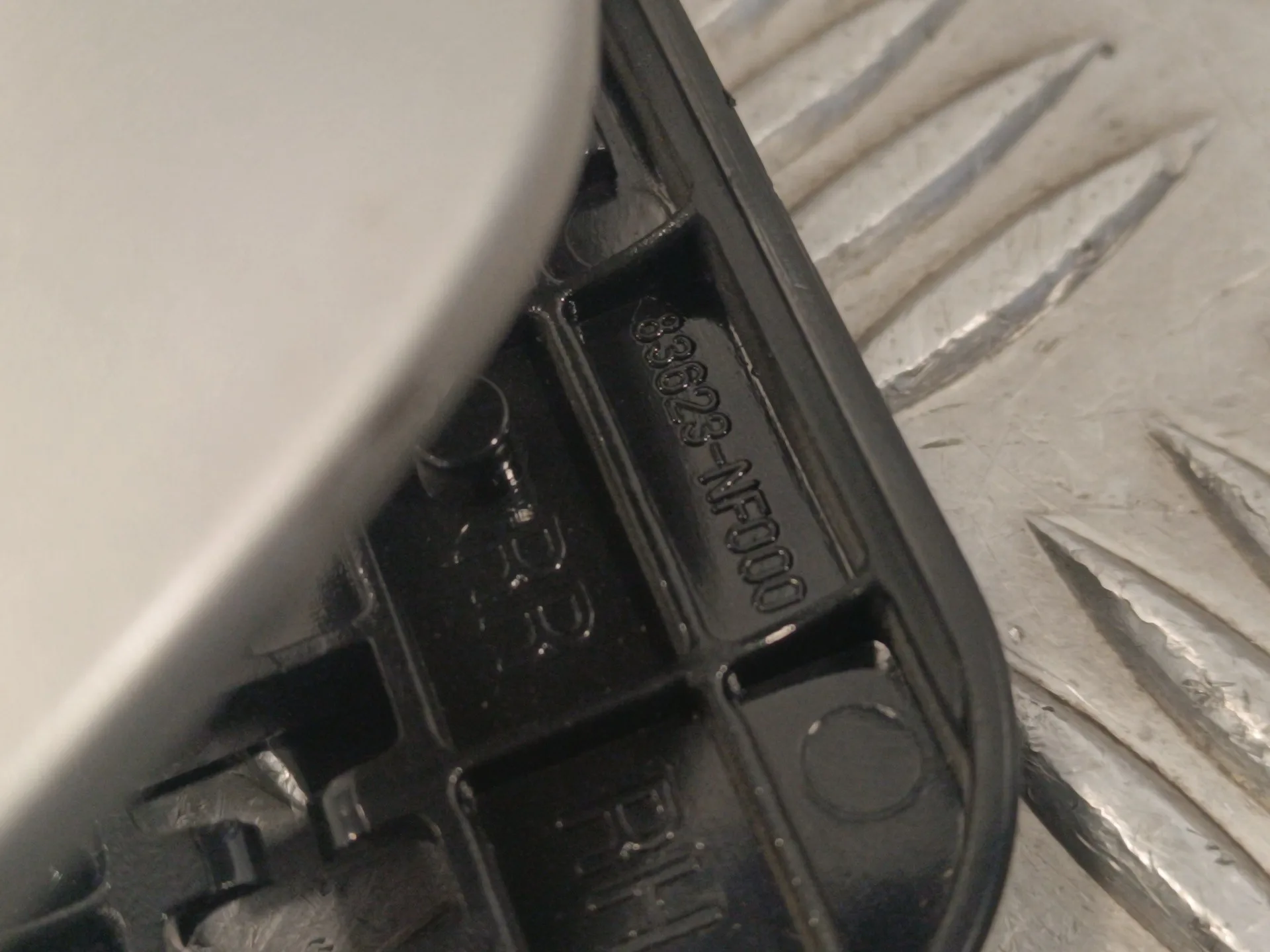 Maneta Interior Trasera Derecha para Hyundai Sonata (Nf)