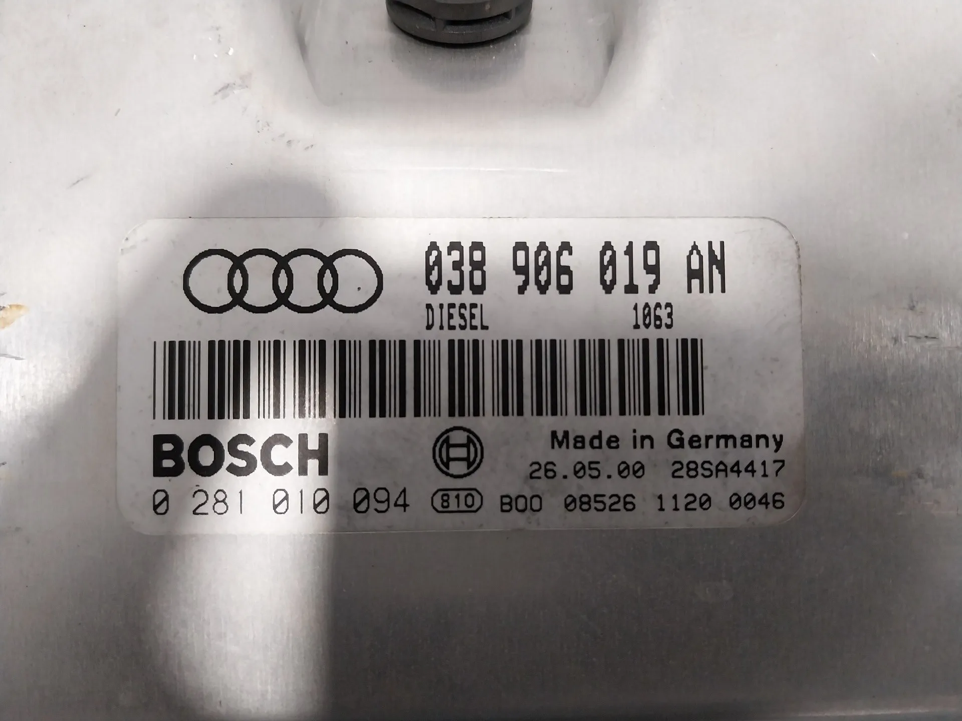 Centralita Motor Uce para Audi A4 Avant (B5)