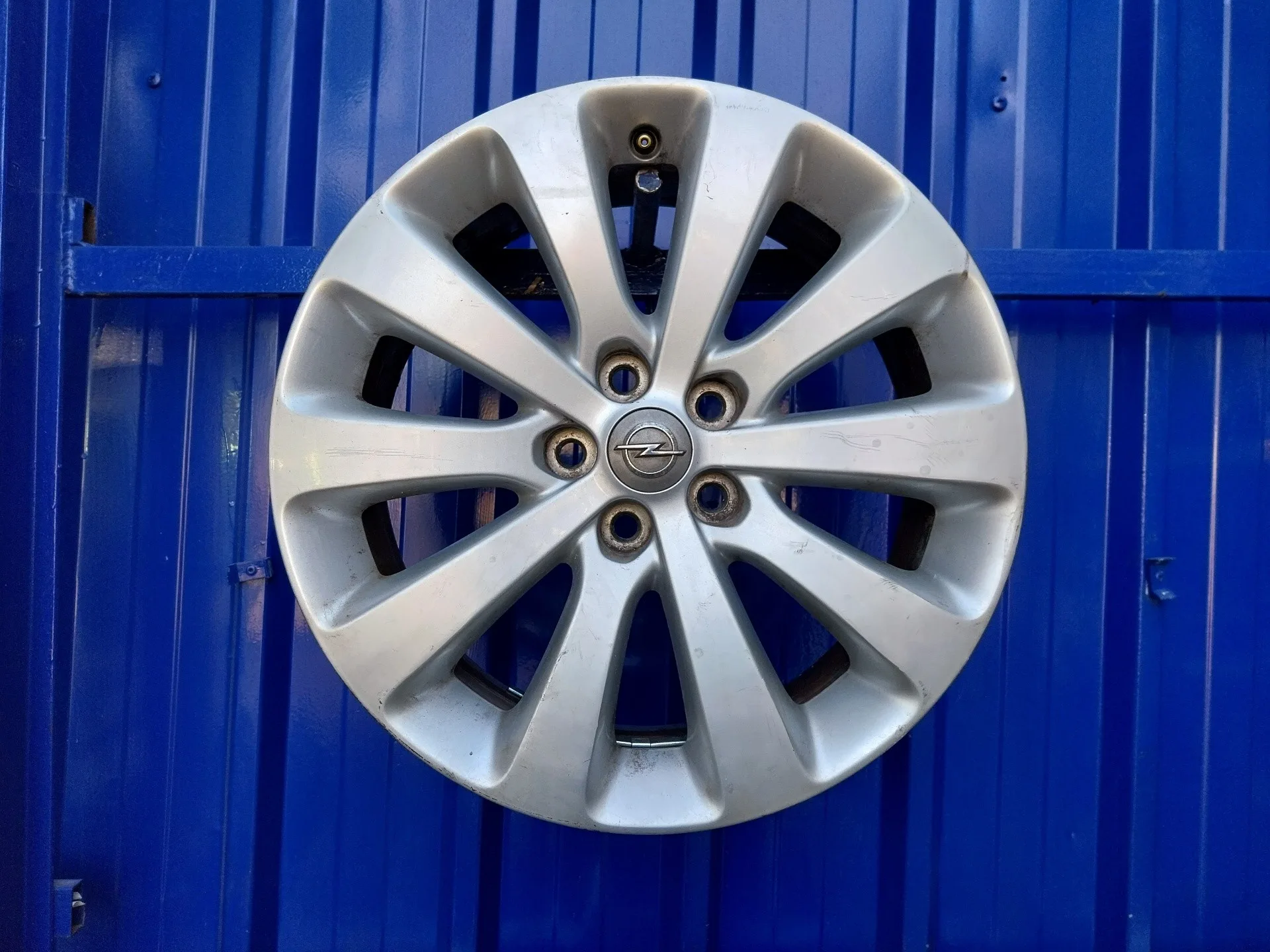 Llanta para Opel Astra J Lim.