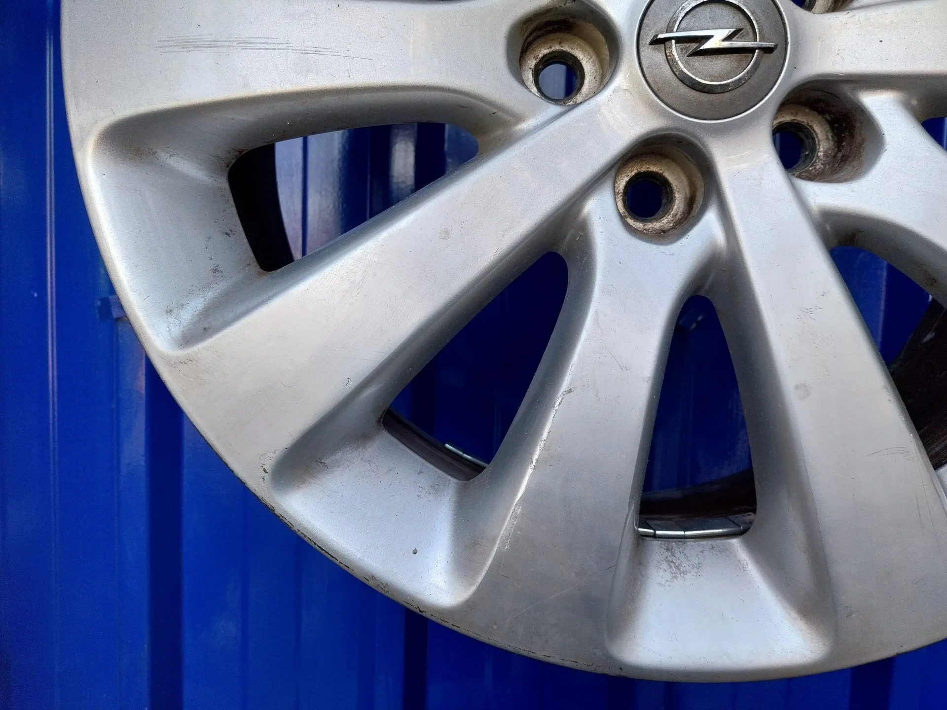 Llanta para Opel Astra J Lim.