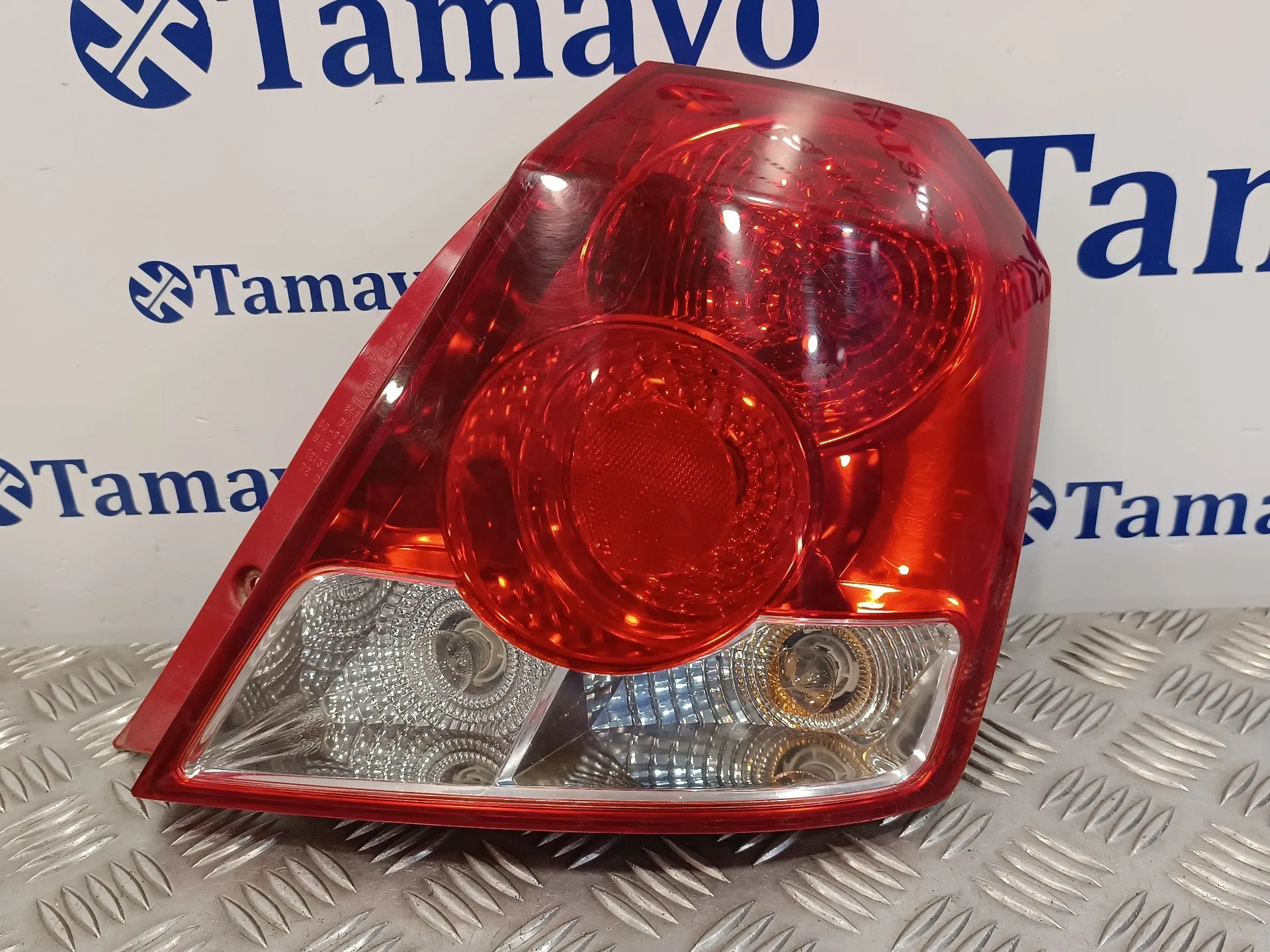 Piloto Trasero Derecho para Chevrolet Kalos