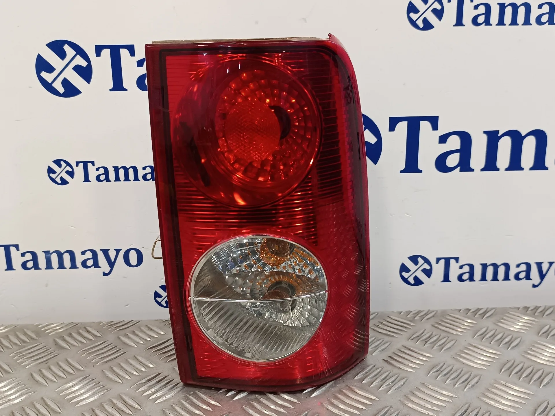 Piloto Trasero Derecho para Tata Safari (42_Fd)