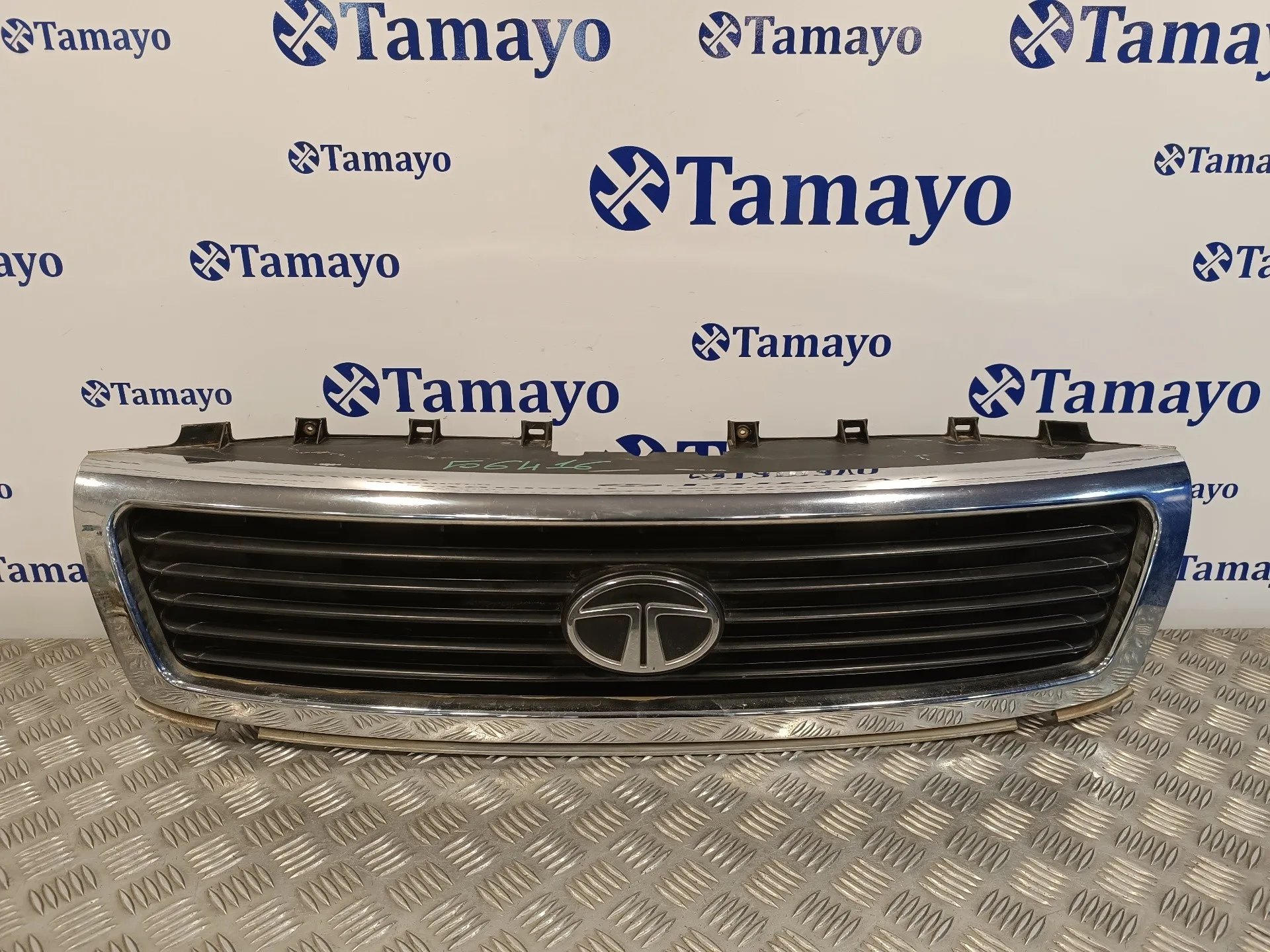 Rejilla Delantera para Tata Safari (42_Fd)