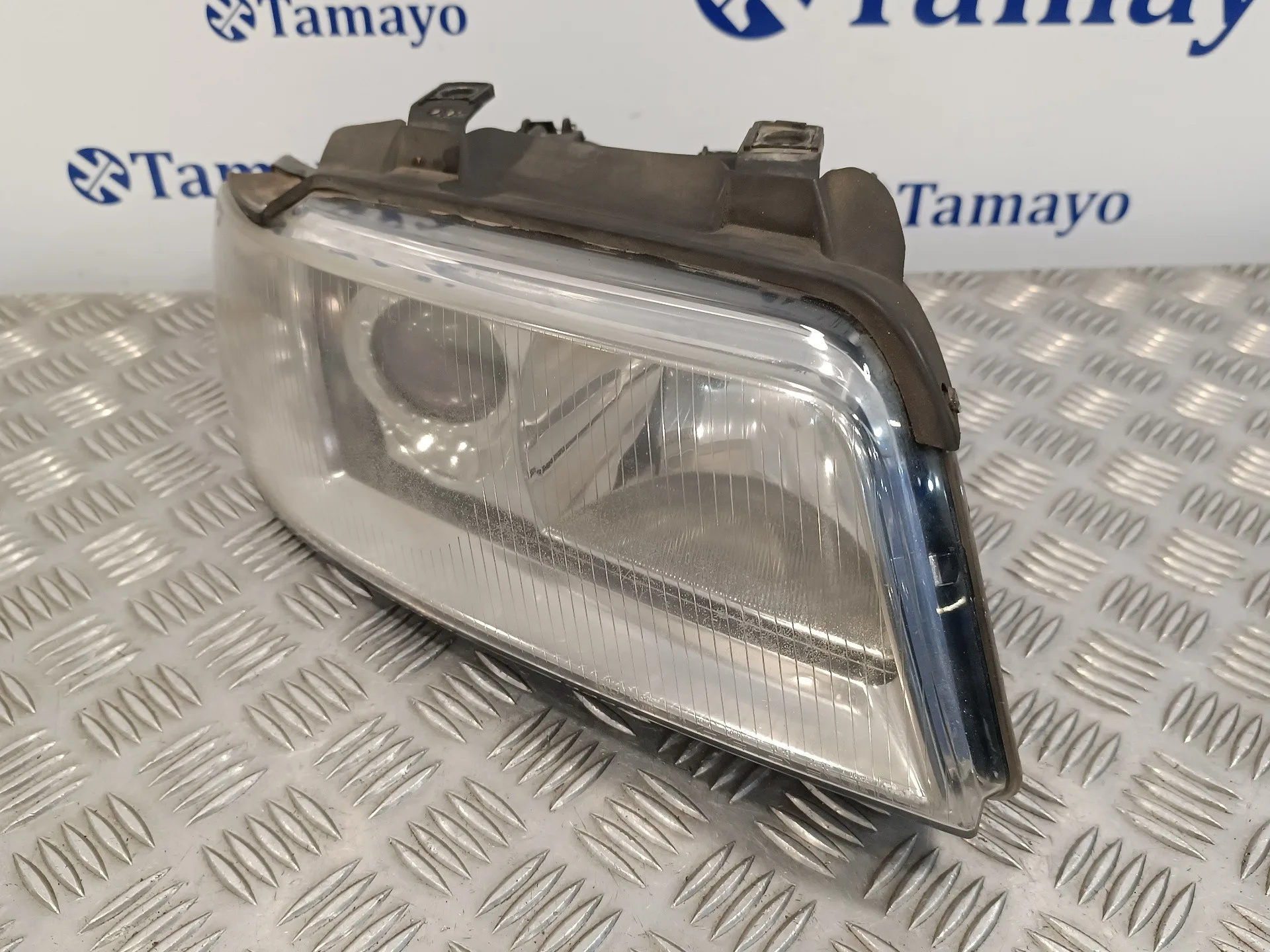 Faro Derecho para Audi A4 Avant (B5)