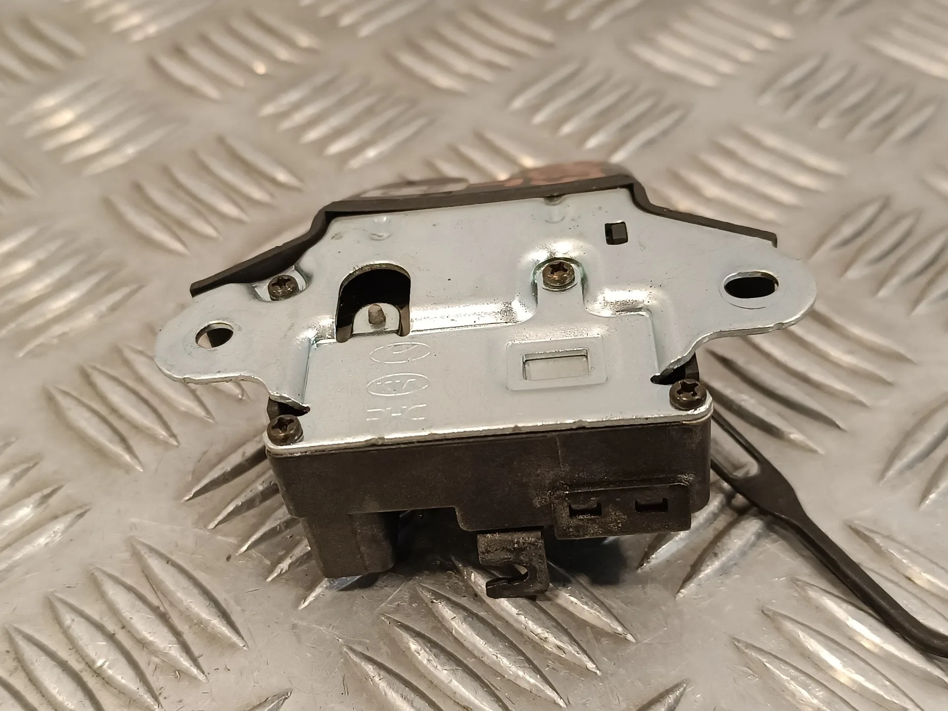 Cerradura Maletero / Porton para Hyundai Sonata (Nf)