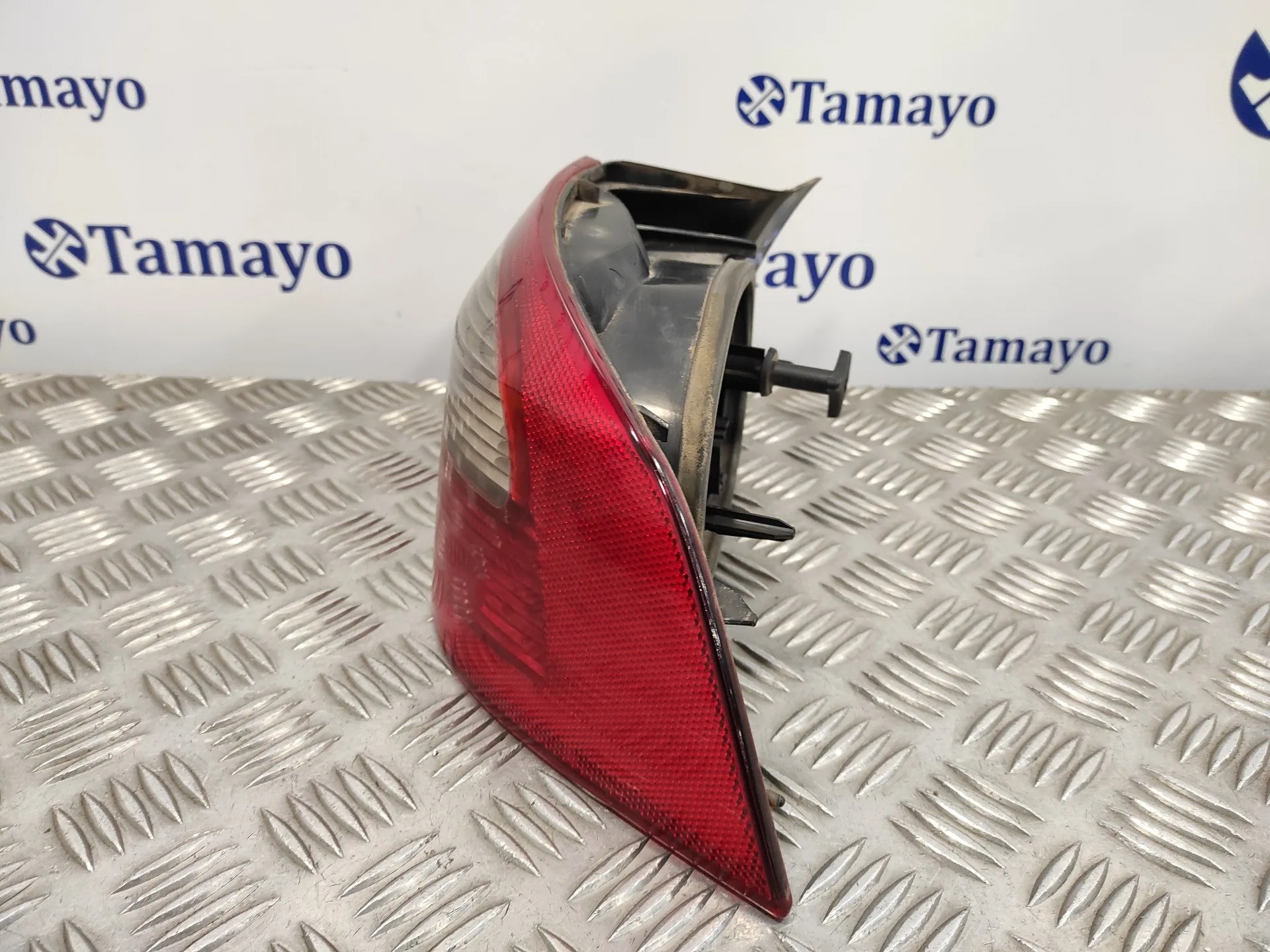 Piloto Trasero Derecho para Renault Laguna Ii (Bg0)