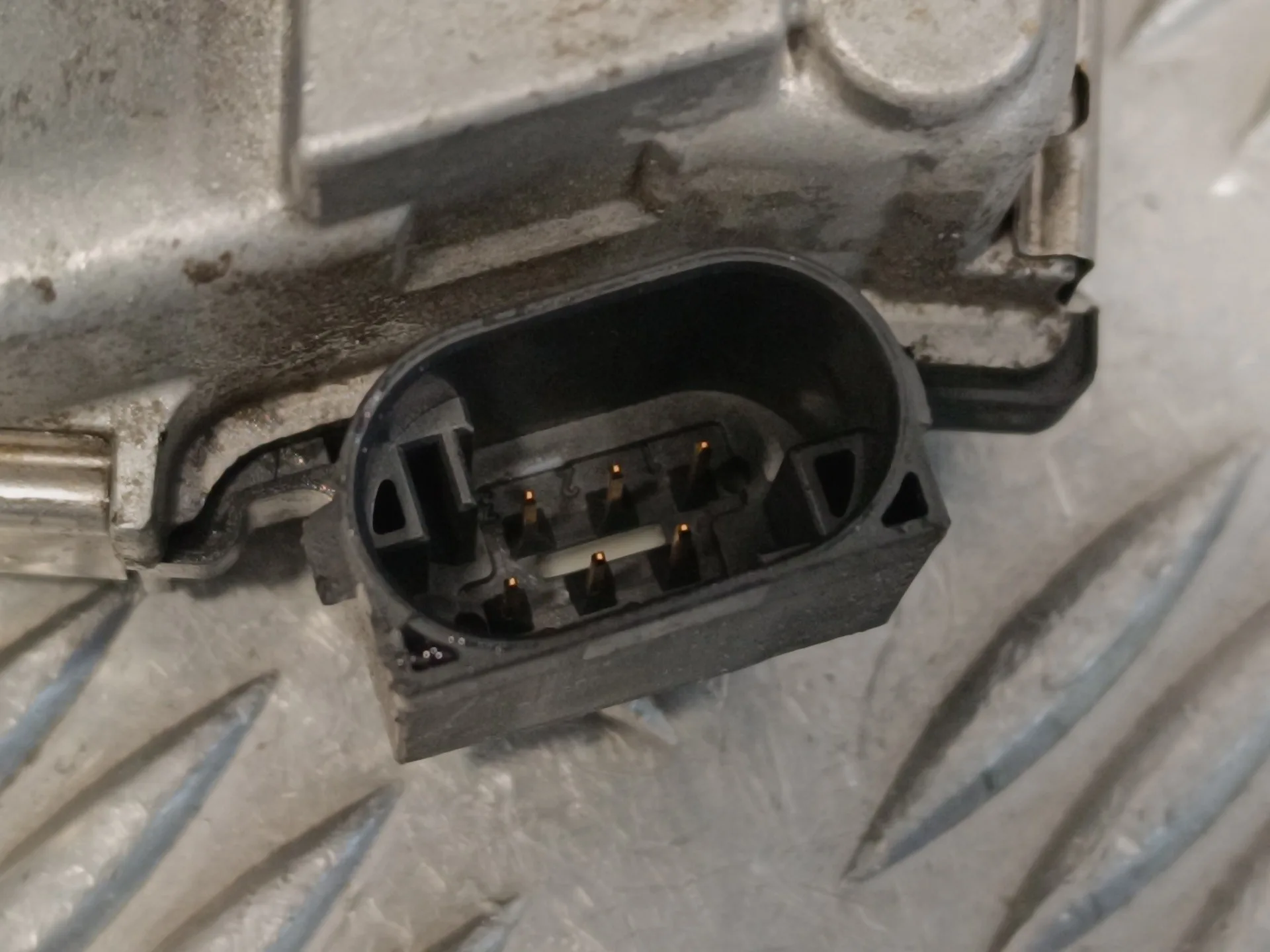 Caja Mariposa para Opel Corsa C