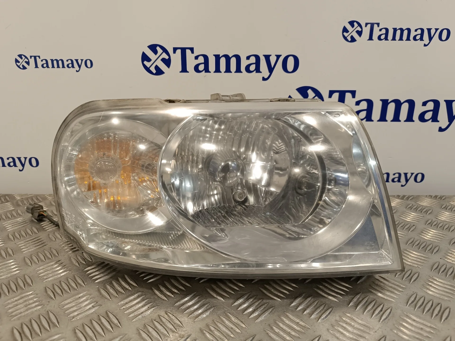 Faro Derecho para Tata Safari (42_Fd)