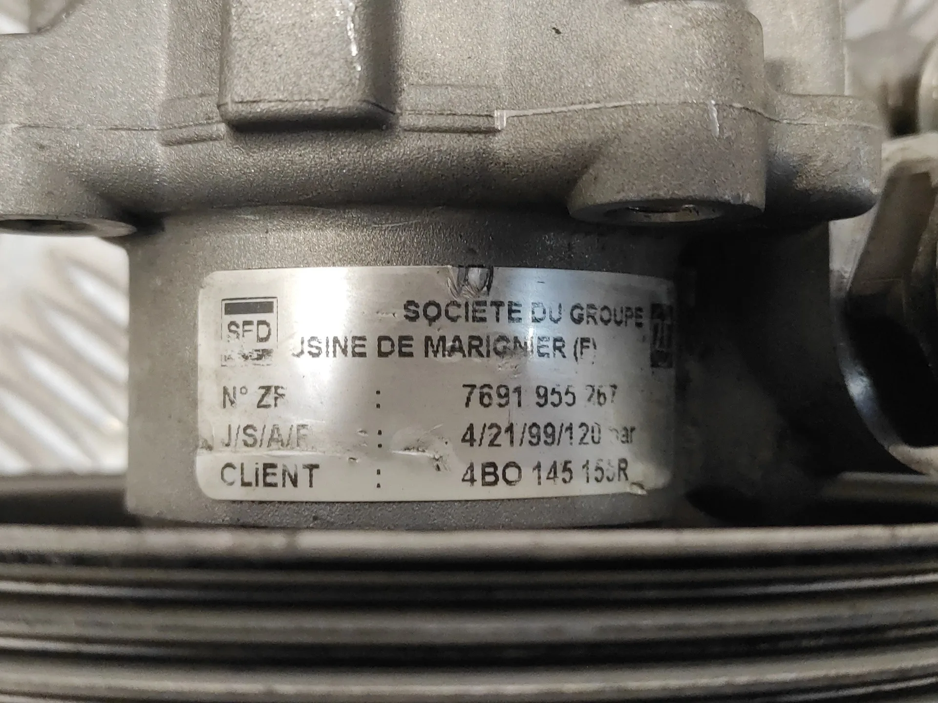 Bomba Direccion para Audi A6 Avant (4B5)