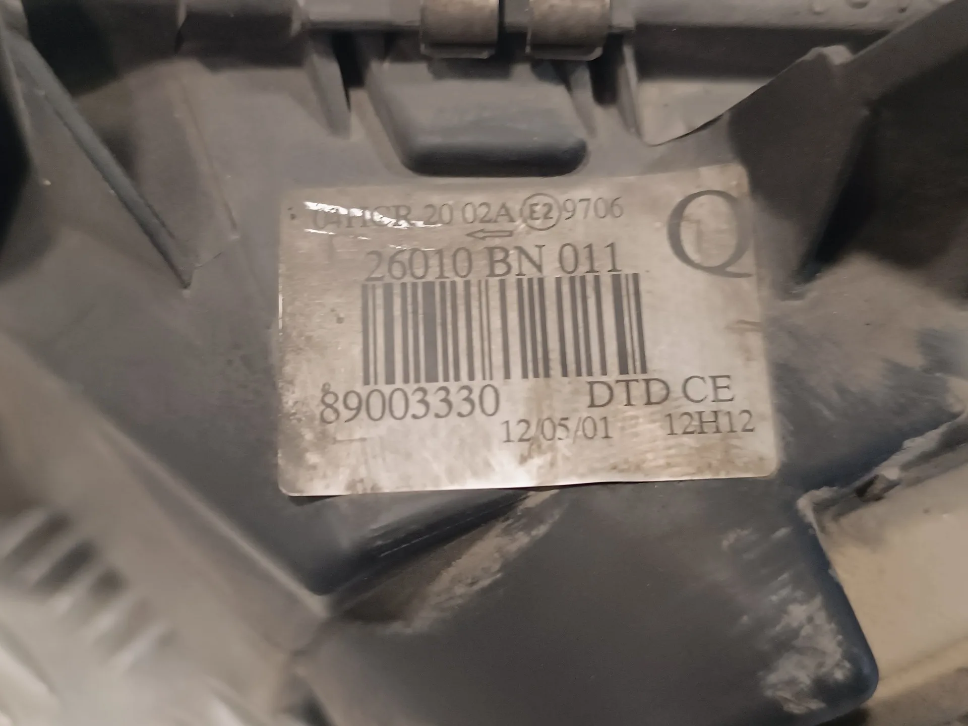 Faro Derecho para Nissan Almera (N16/E)