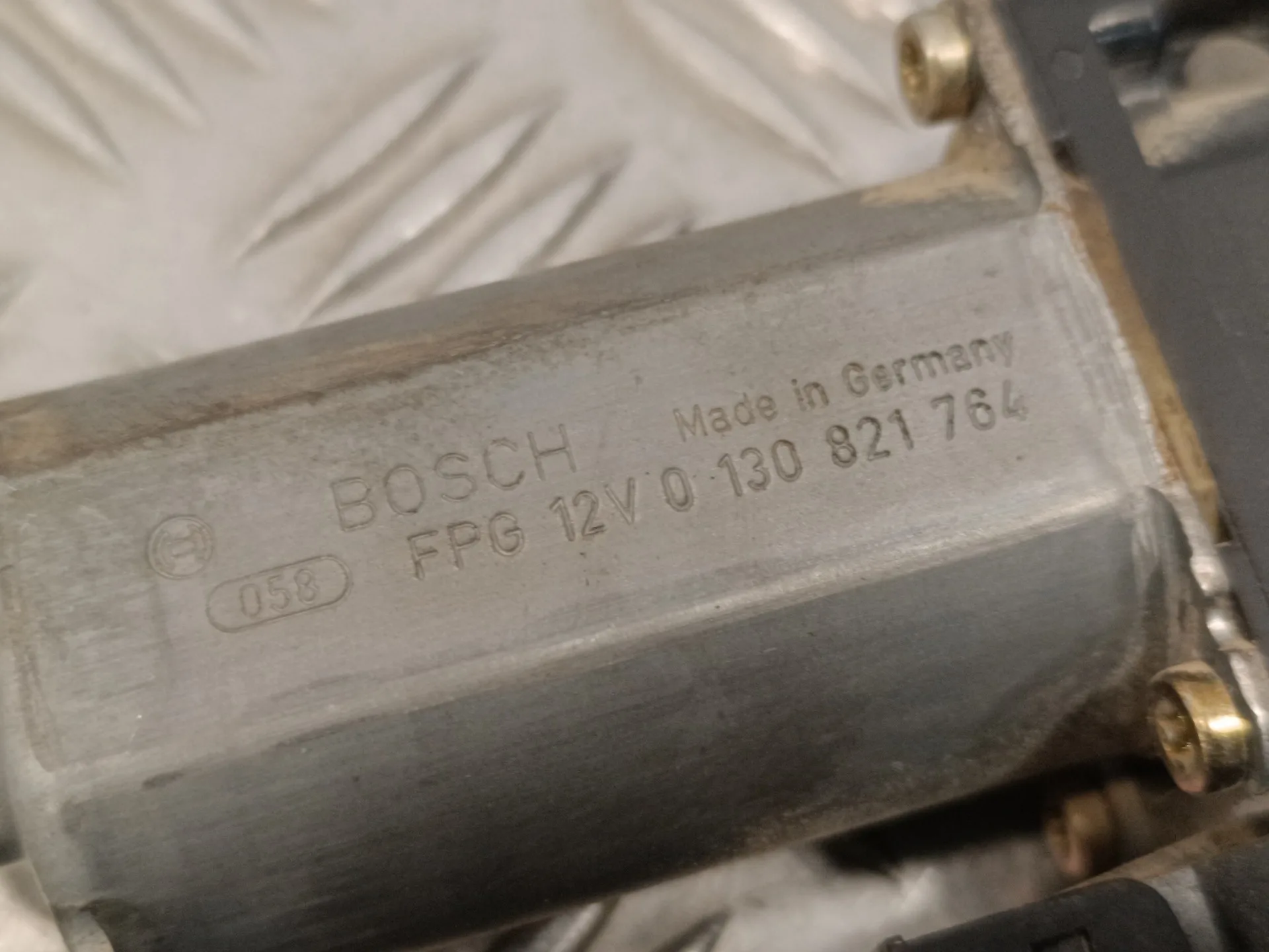 Motor Elevalunas Delantero Derecho para Audi A4 Berlina (8E)