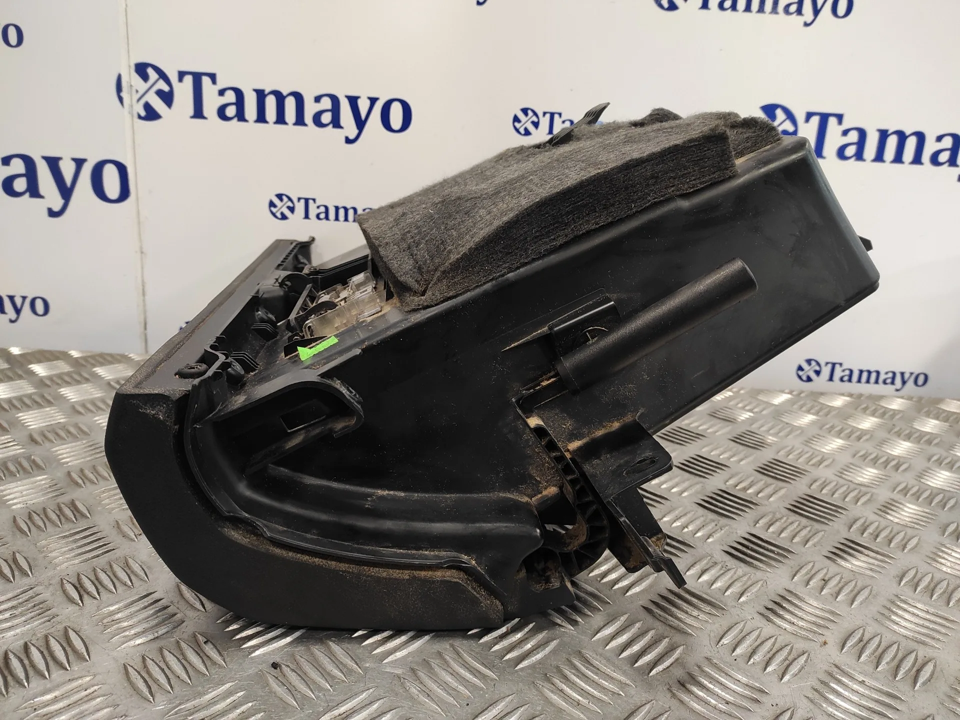 Guantera para Mercedes-Benz Clase B (W245)