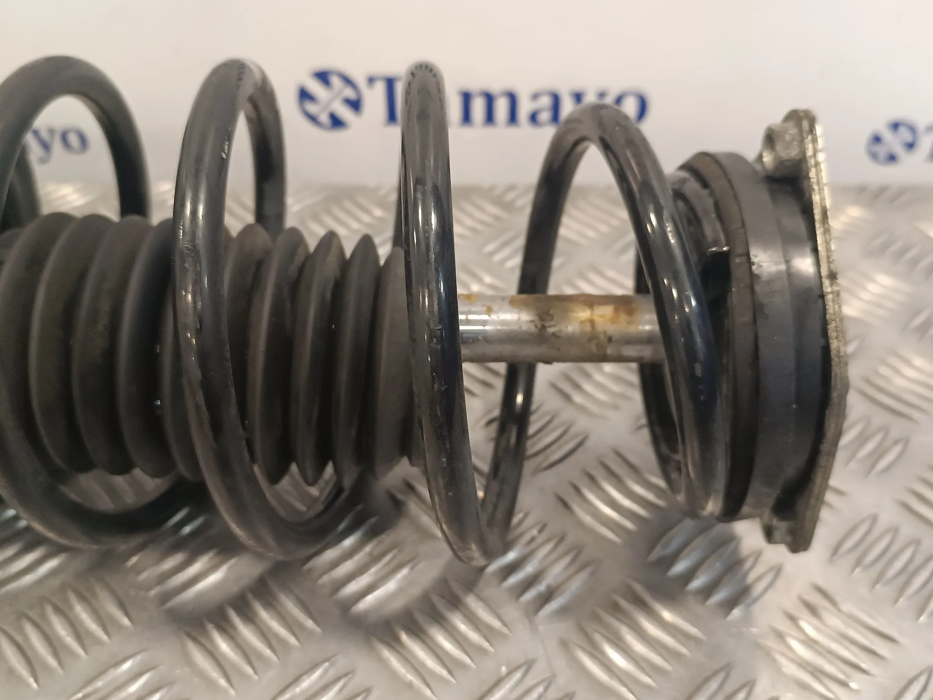 Amortiguador Delantero Izquierdo para Mercedes-Benz Clase B (W245)
