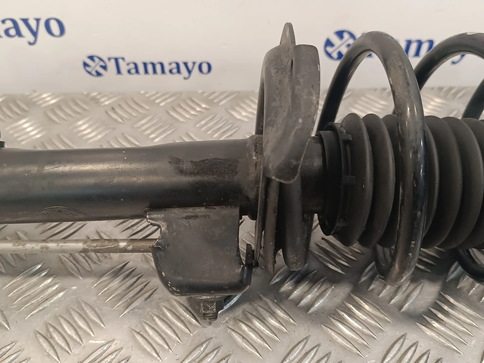 Amortiguador Delantero Izquierdo para Mercedes-Benz Clase B (W245)