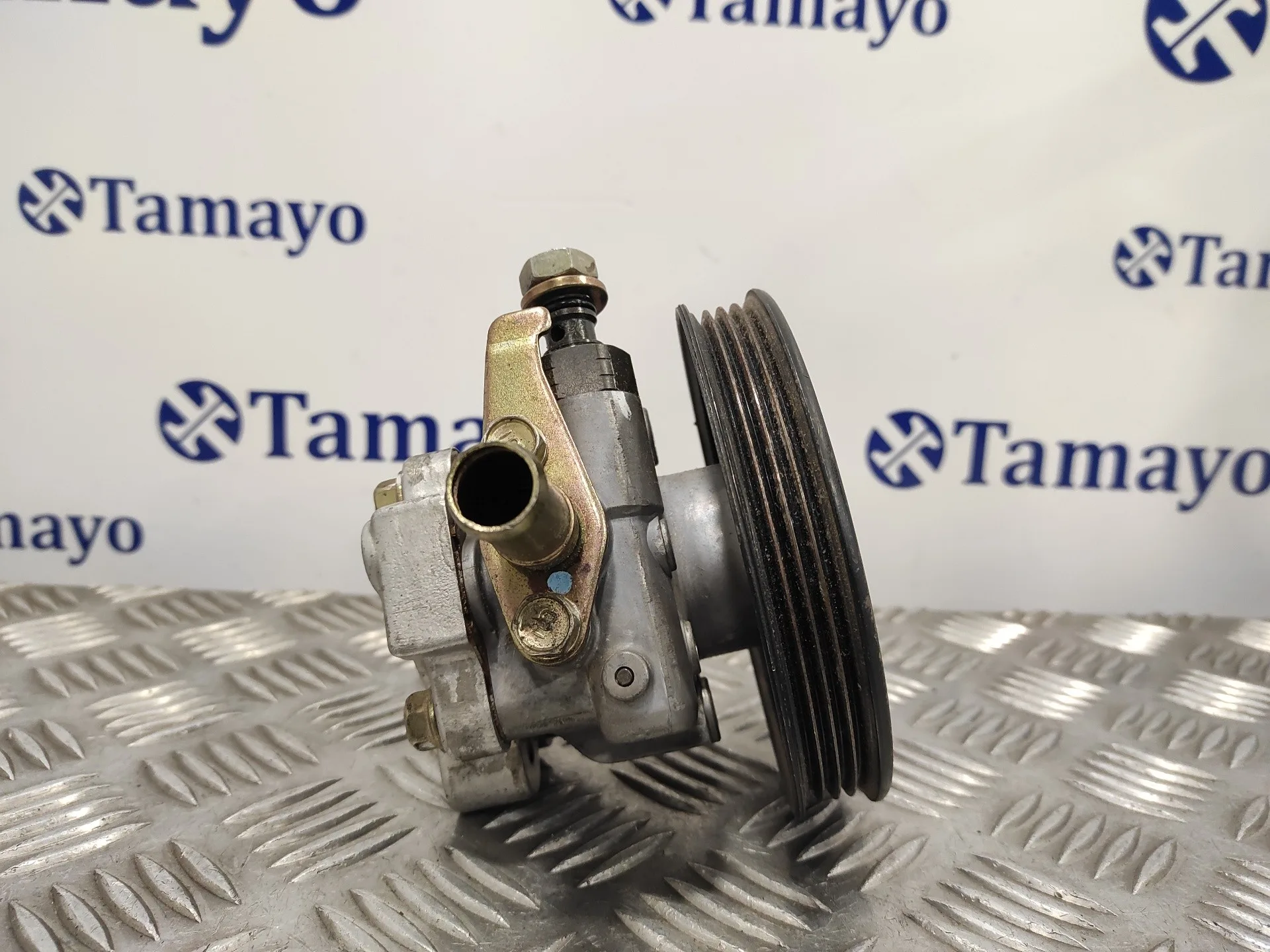 Bomba Servodireccion para Mitsubishi L 200 (K60T)