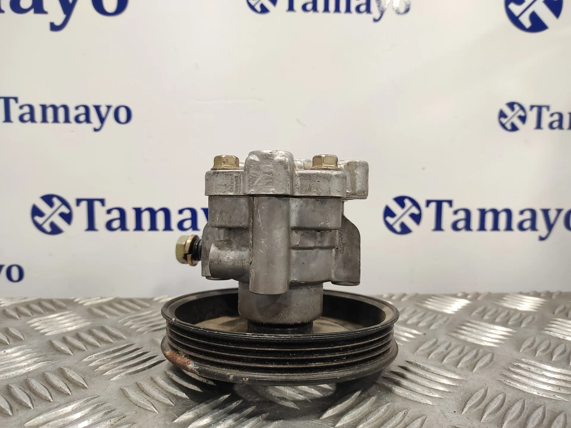 Bomba Servodireccion para Mitsubishi L 200 (K60T)