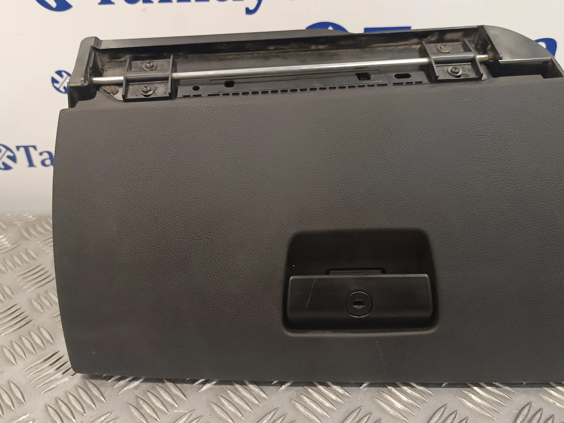 Guantera para Bmw Serie 3 Touring (E91)