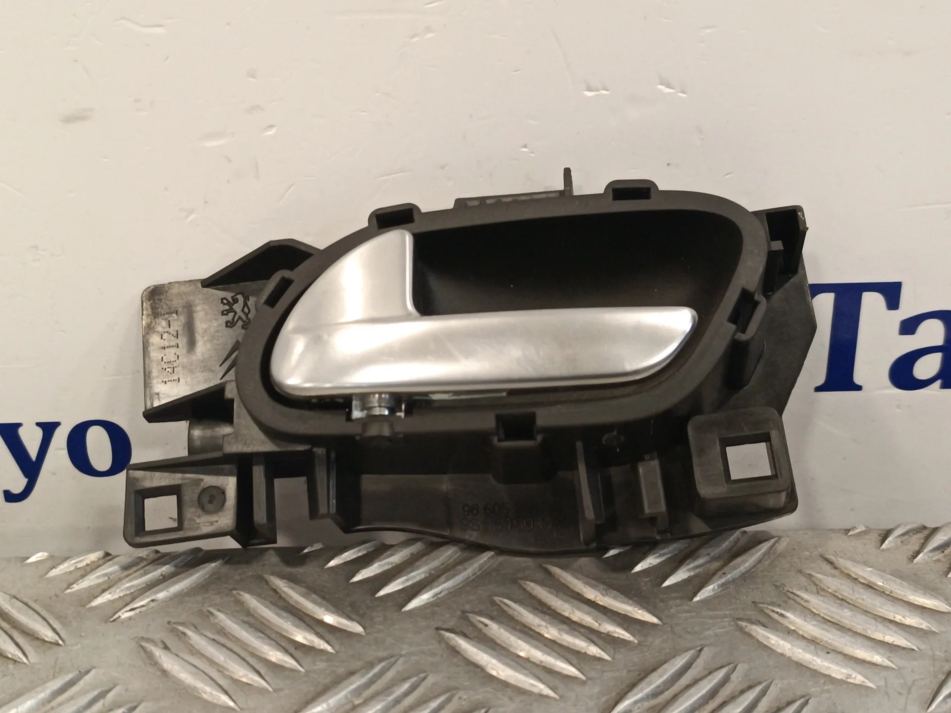 Maneta Interior Delantera Izquierda para Citroën C4 Lim.
