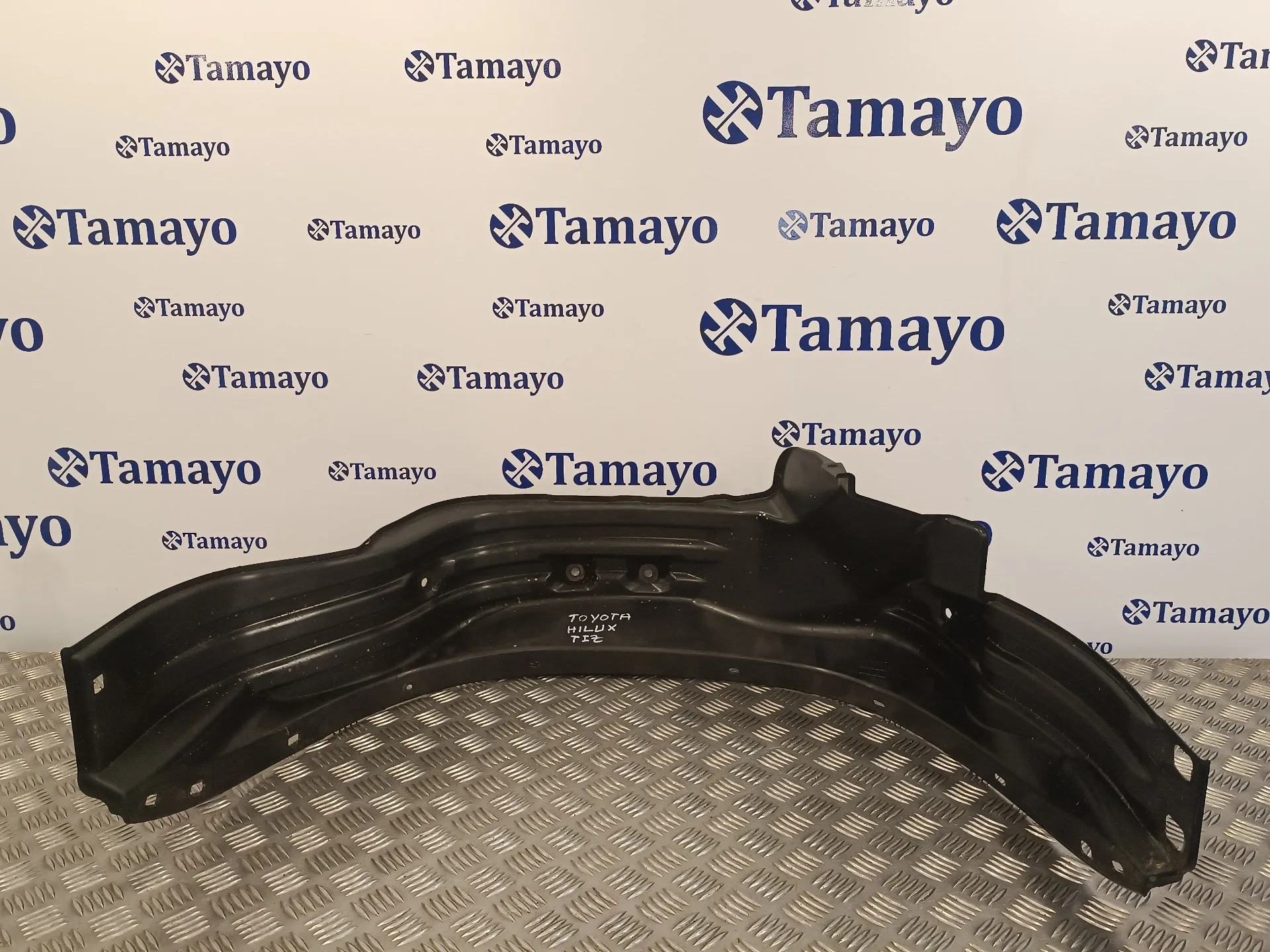 Plastico Paso Rueda Trasero Izquierdo para Toyota Hilux (Kun)