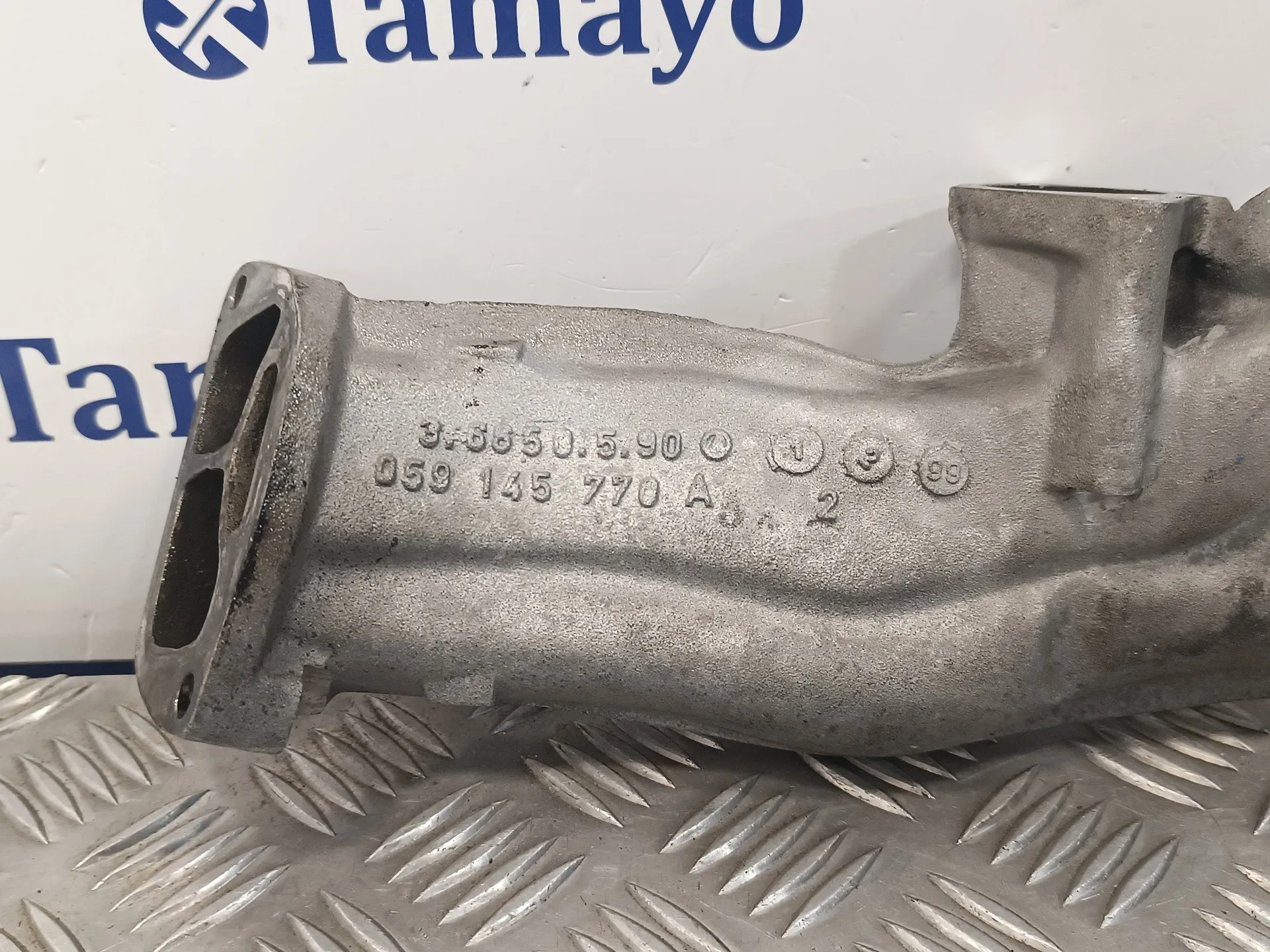 Tubo para Audi A6 Berlina (4B2)