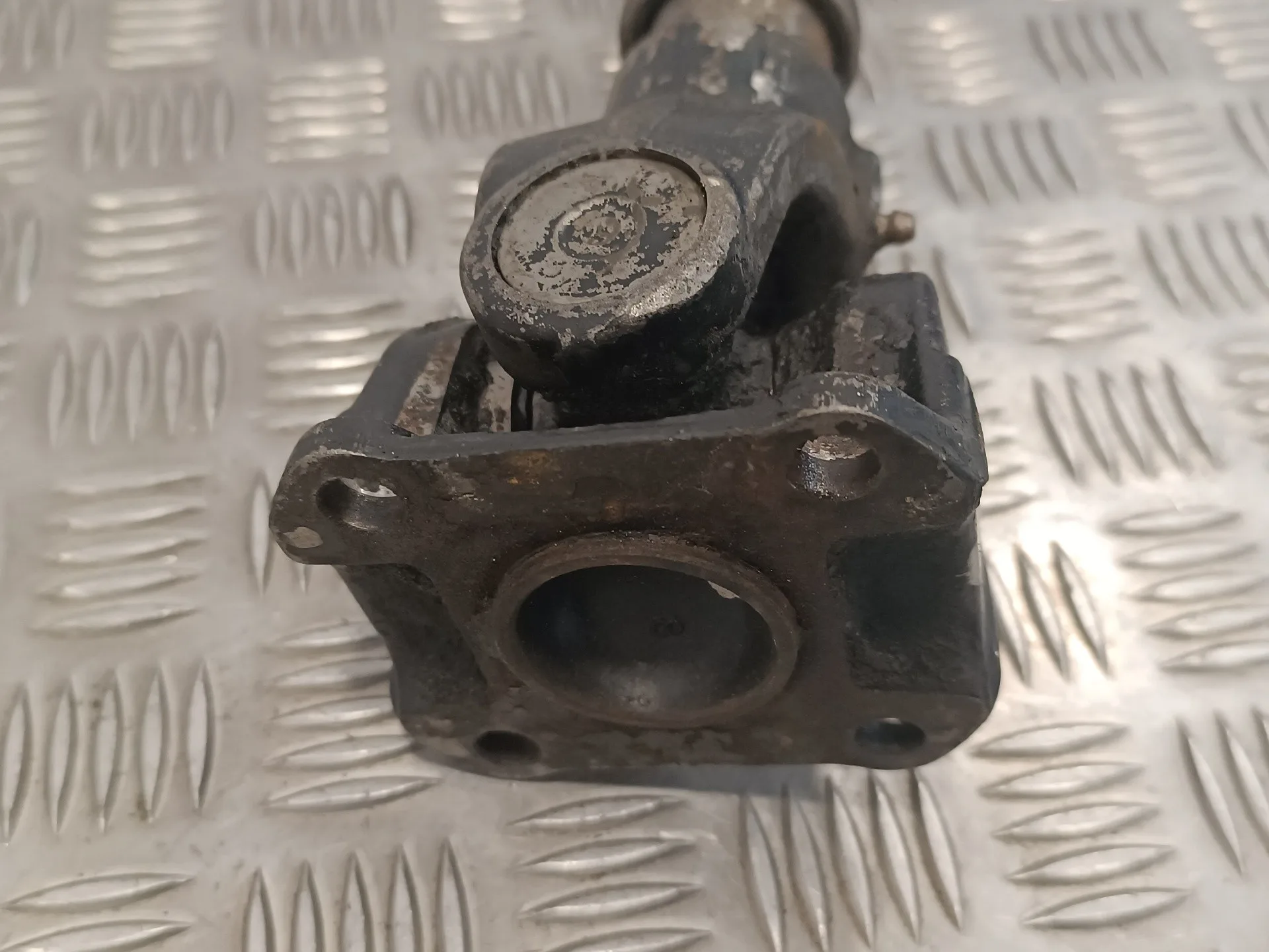 Transmision Central Delantera para Toyota Land Cruiser (J7)