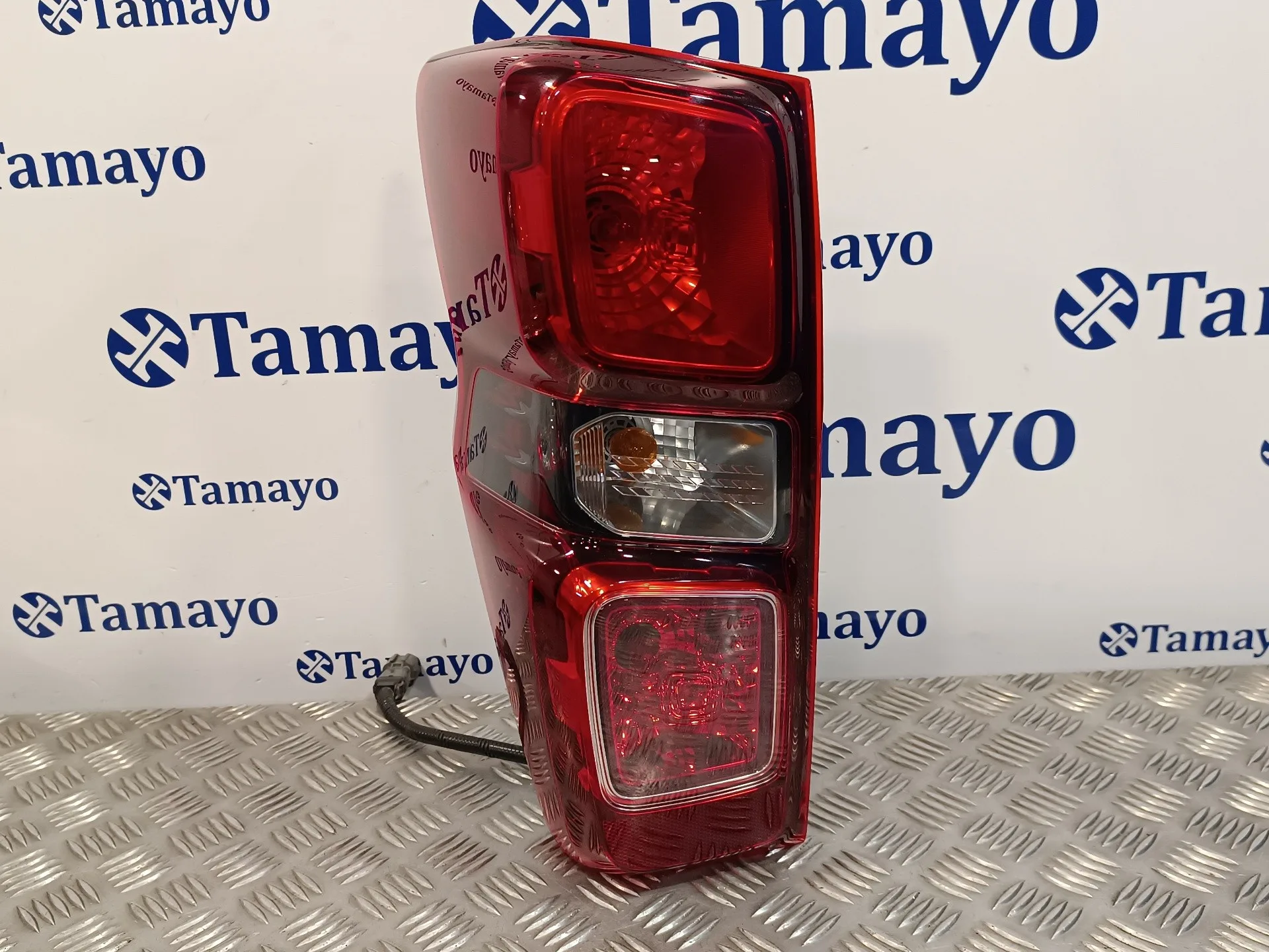 Piloto Trasero Izquierdo para Isuzu D-Max